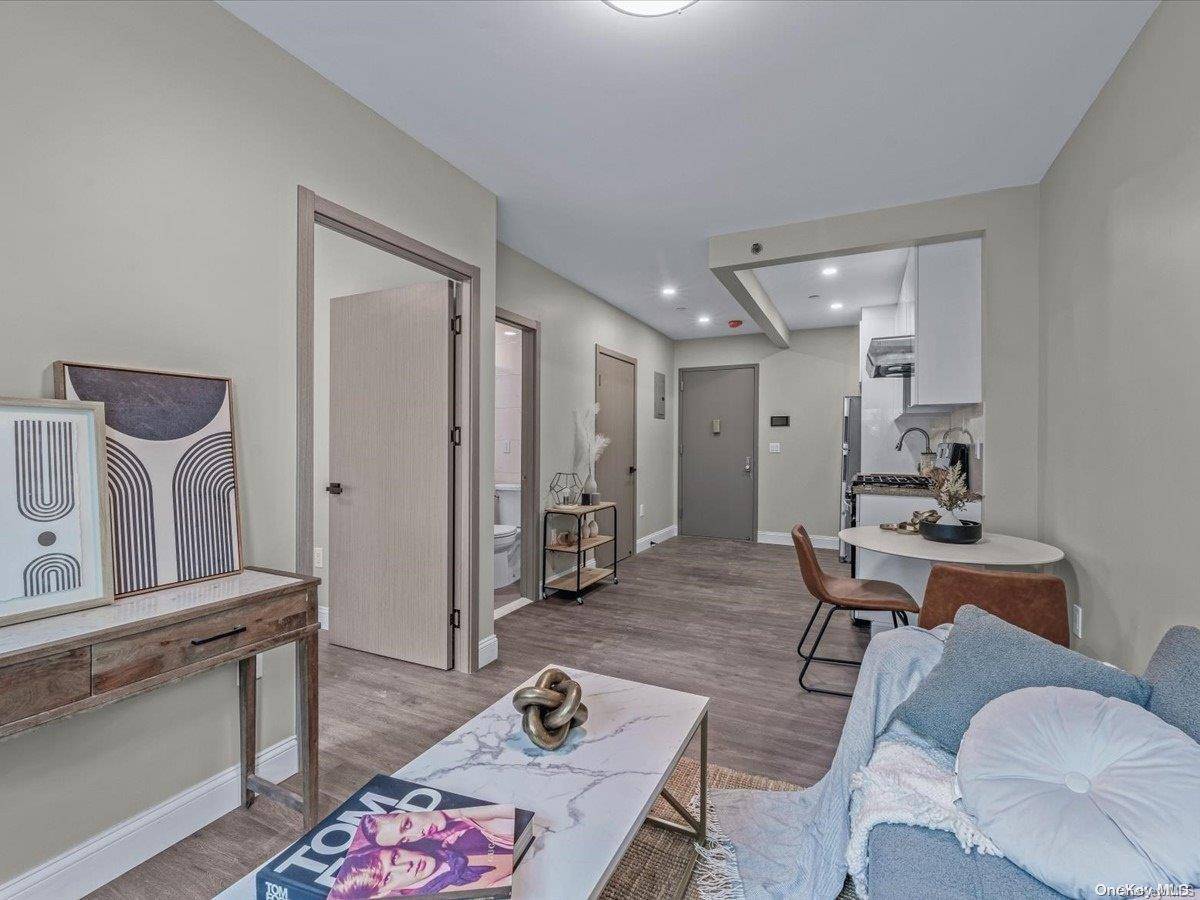 163-07 72nd AVE #2D, Fresh Meadows, NY 11365