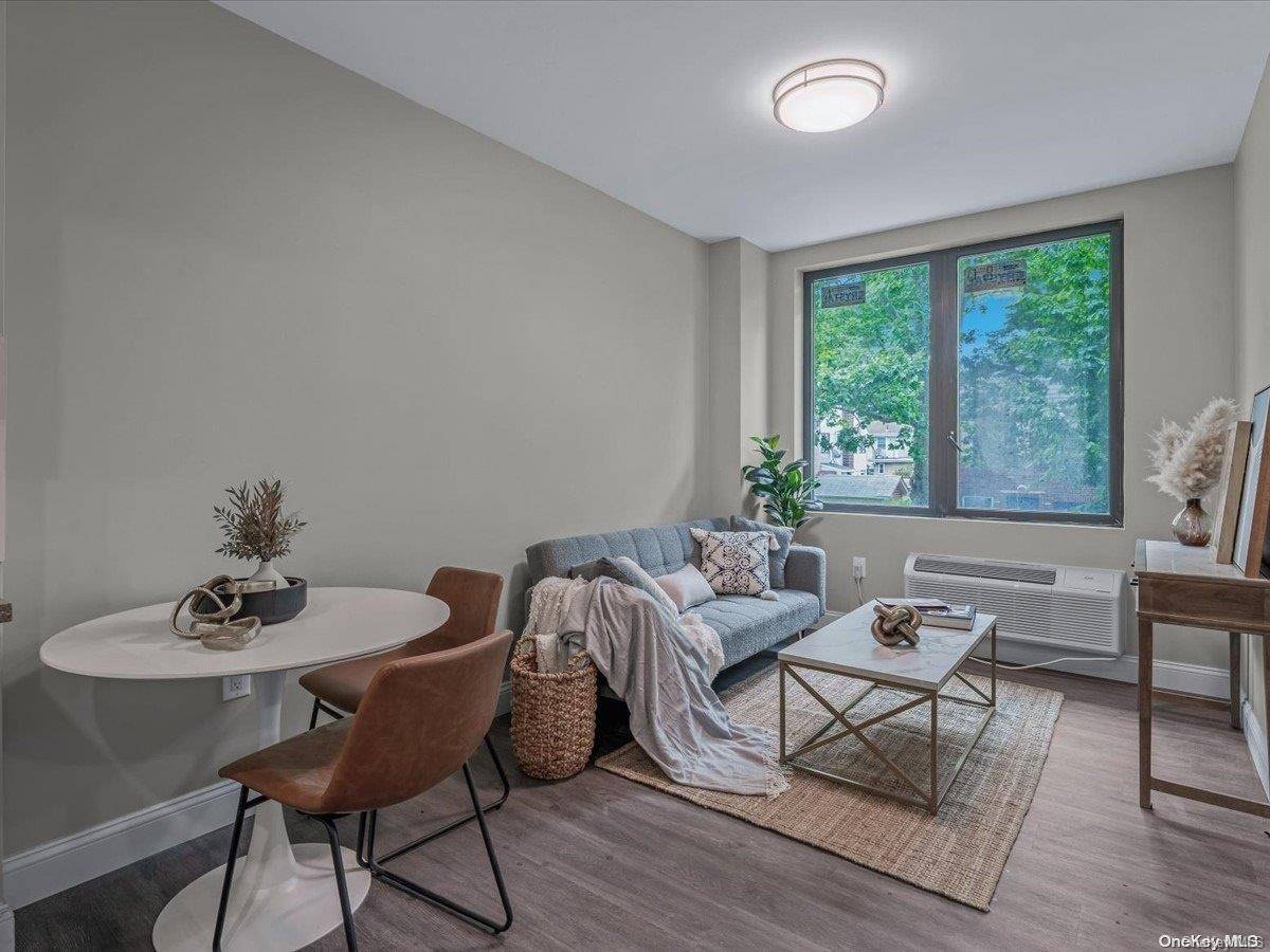 163-07 72nd AVE #2D, Fresh Meadows, NY 11365