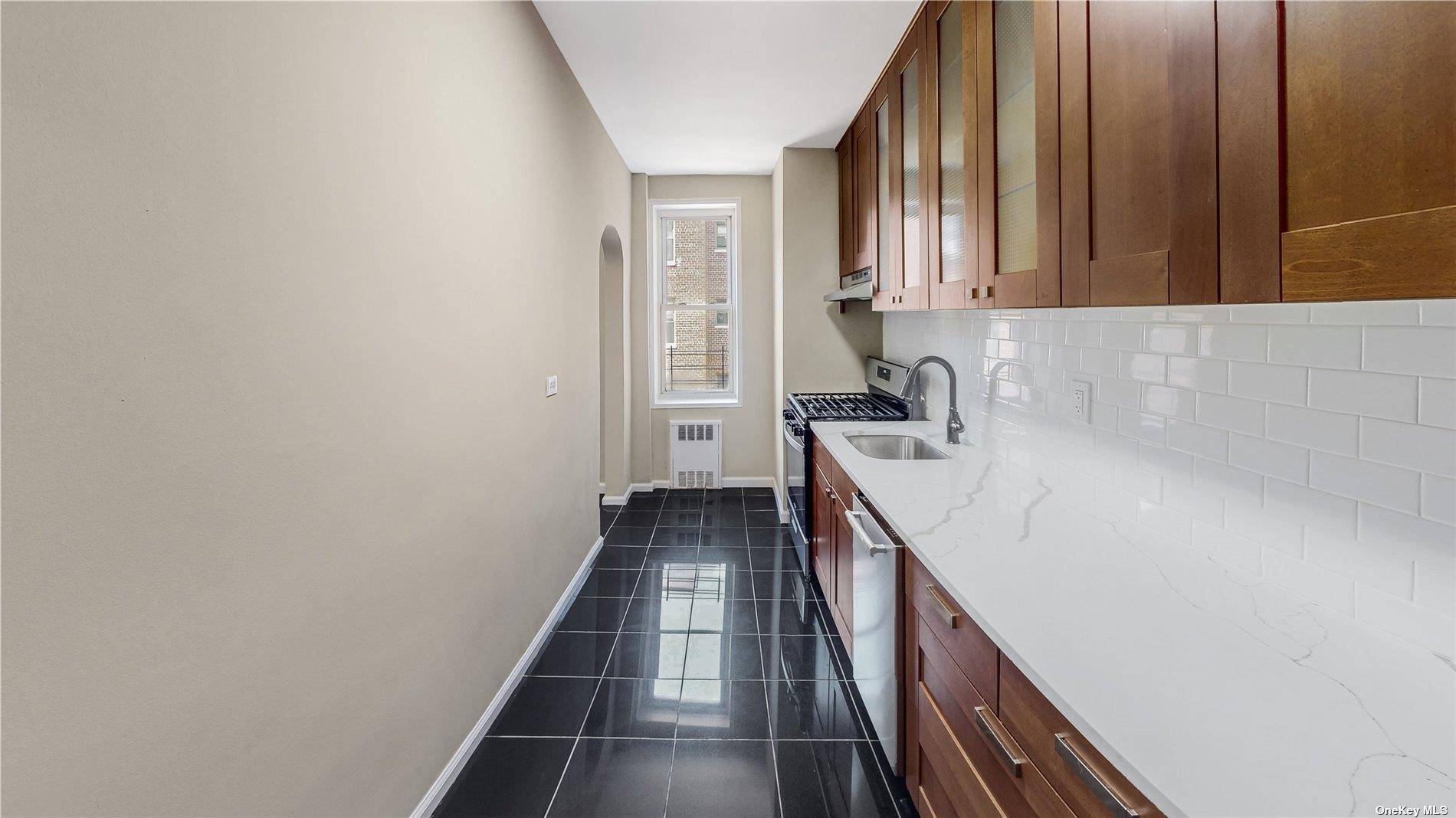 35-38 75th Street #4C, Jackson Heights, NY 11372