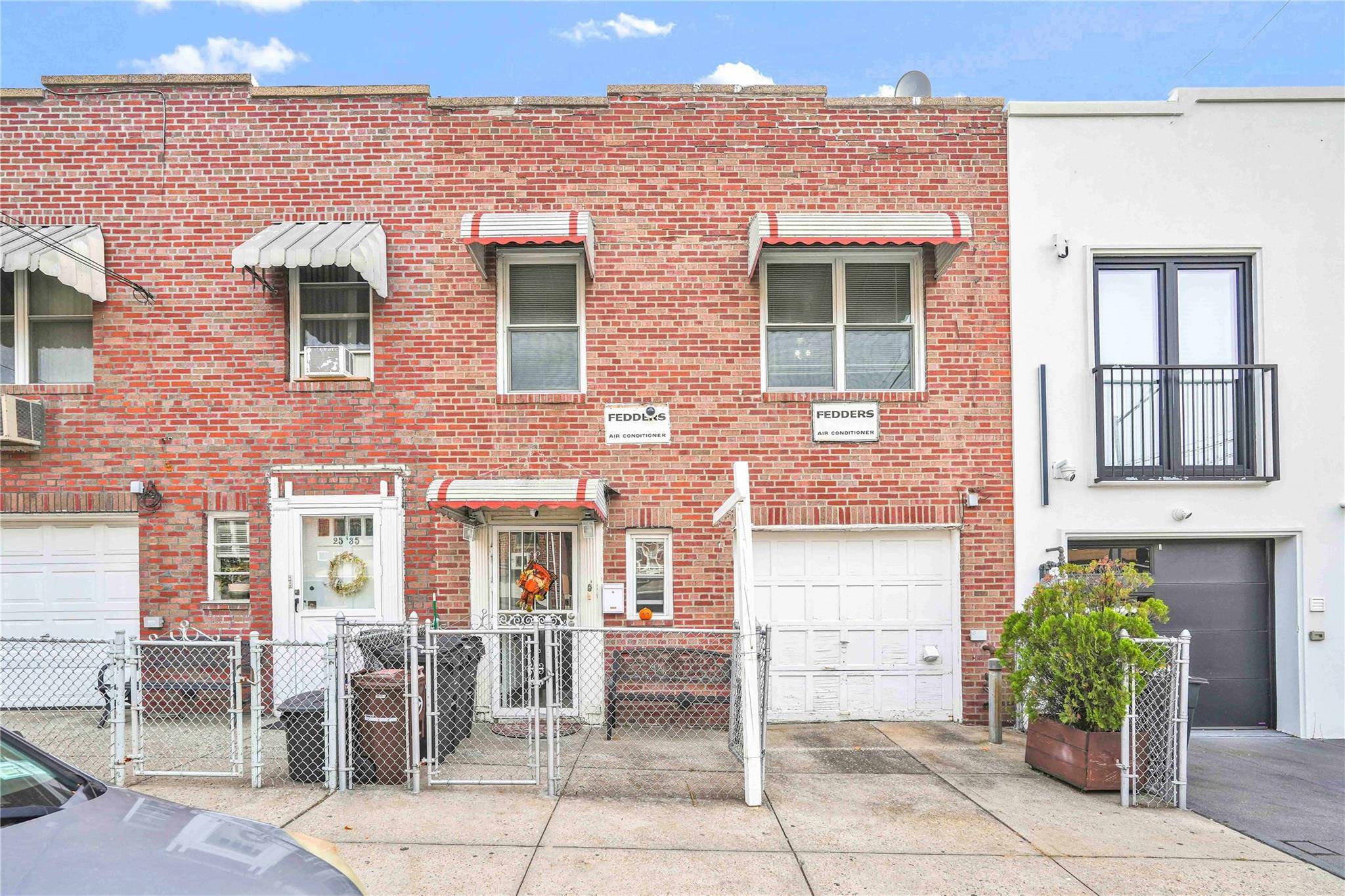 25-37 48th ST, Astoria, NY 11103