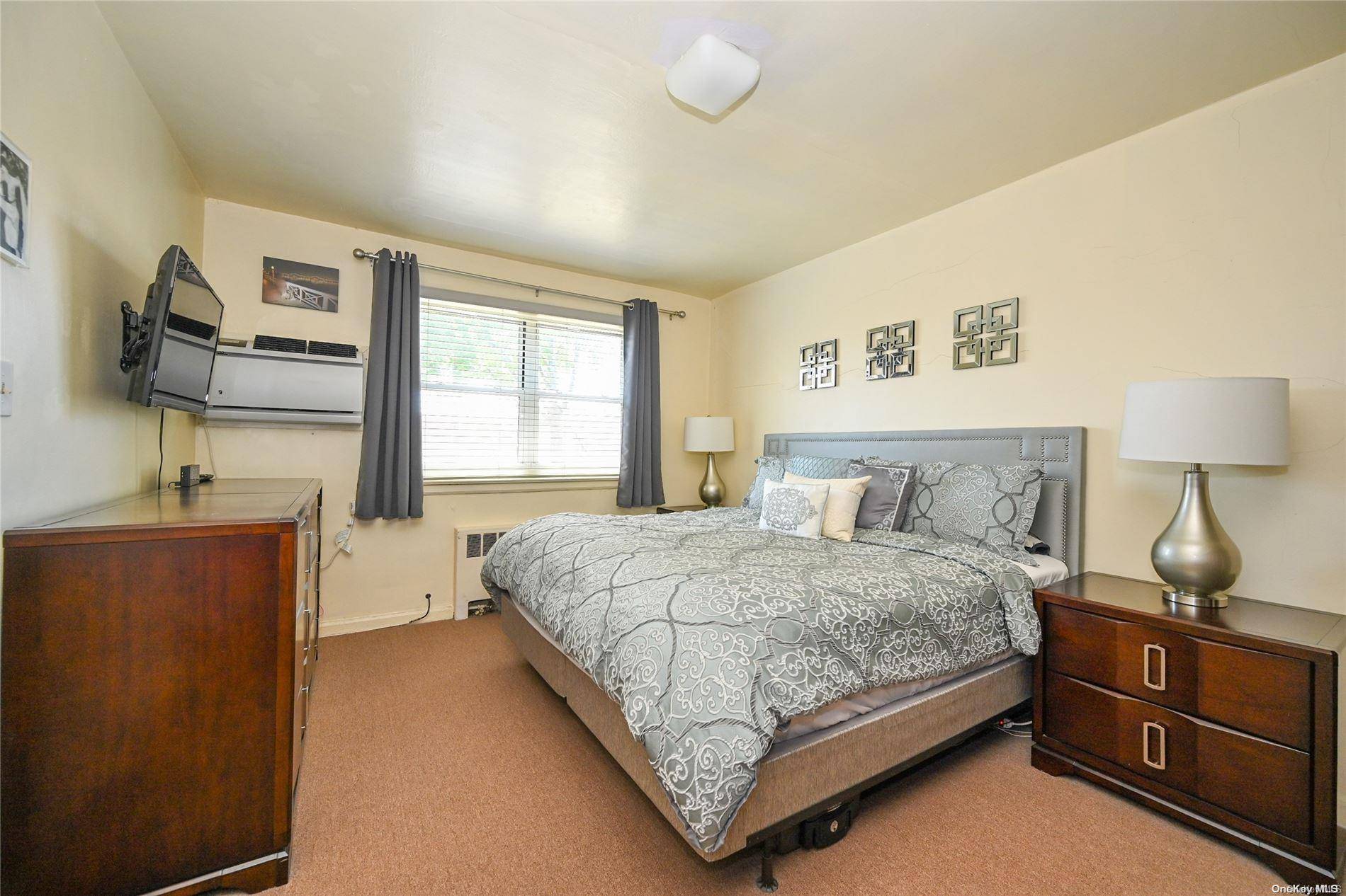 152-38 Jewel #2L, Flushing, NY 11367