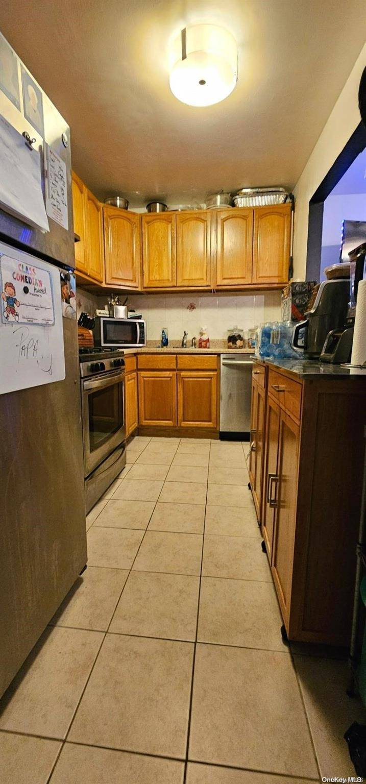 1275 E 51 Street #3A, Brooklyn, NY 11234