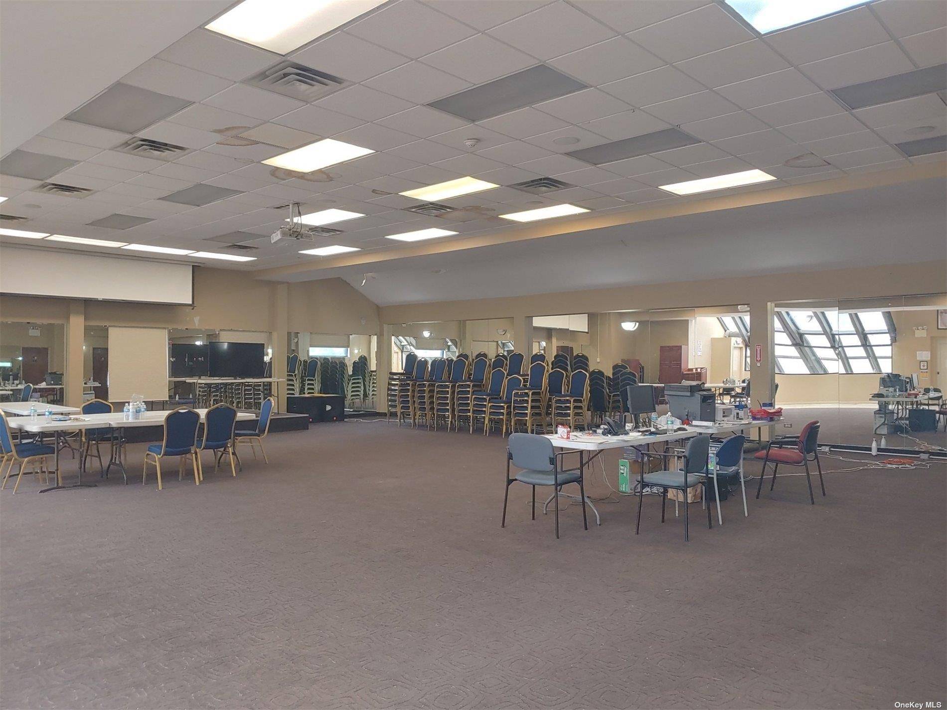 257-10 Union  Turnpike #3, Glen Oaks, NY 11004