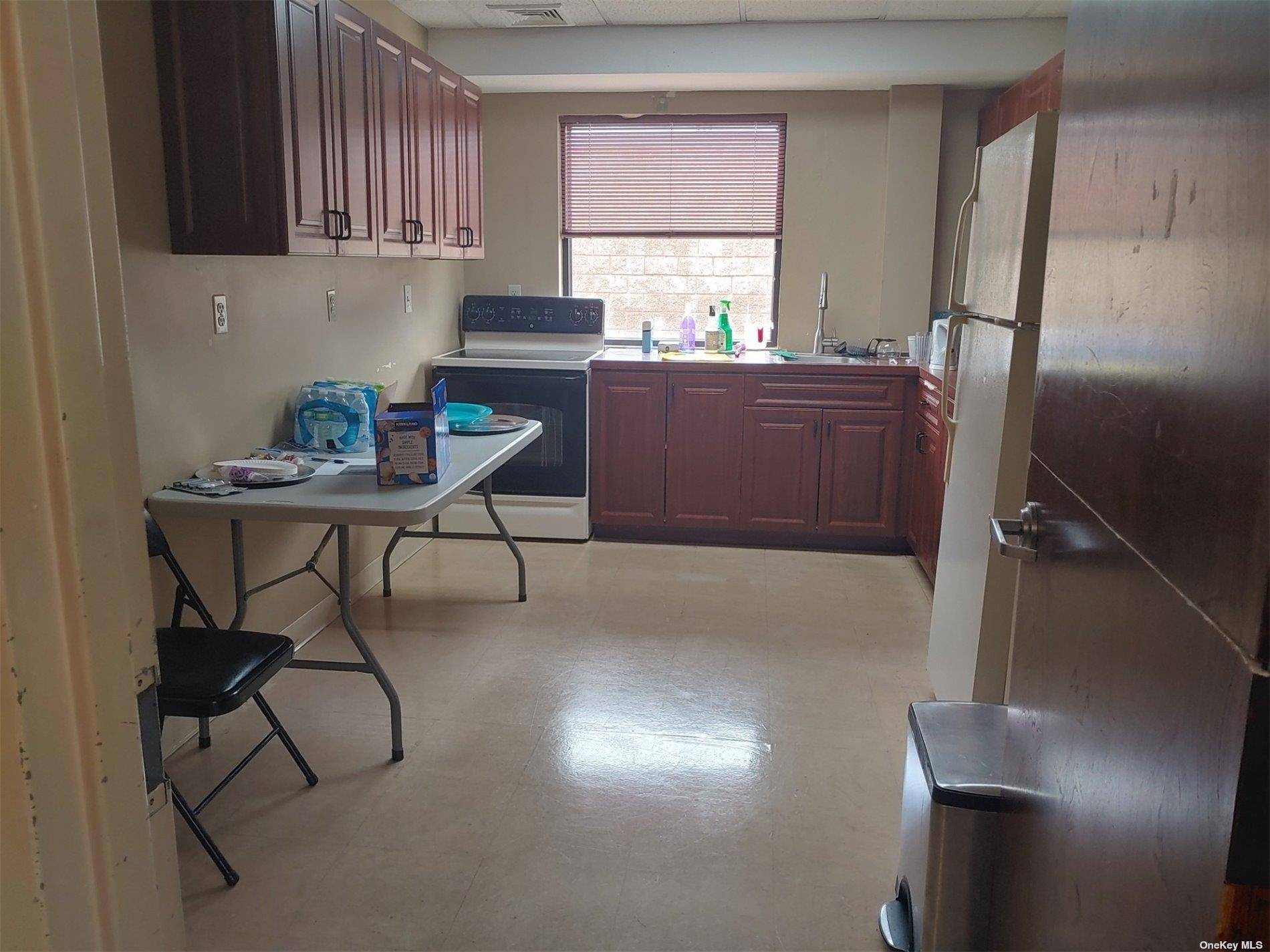 257-10 Union  Turnpike #3, Glen Oaks, NY 11004