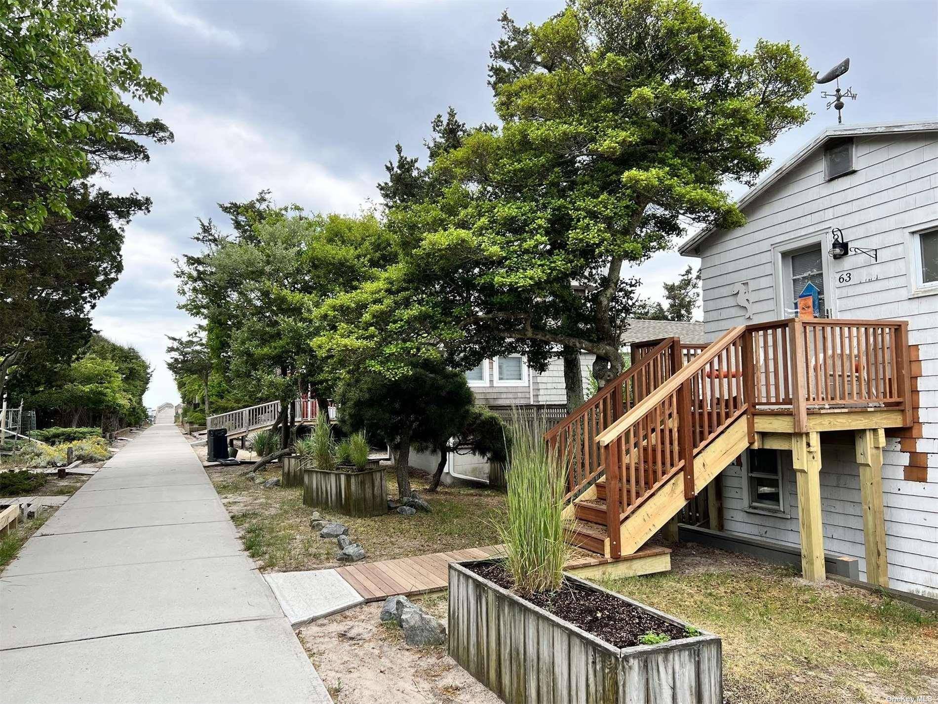 63 Bungalow WALK, Ocean Beach, NY 11770