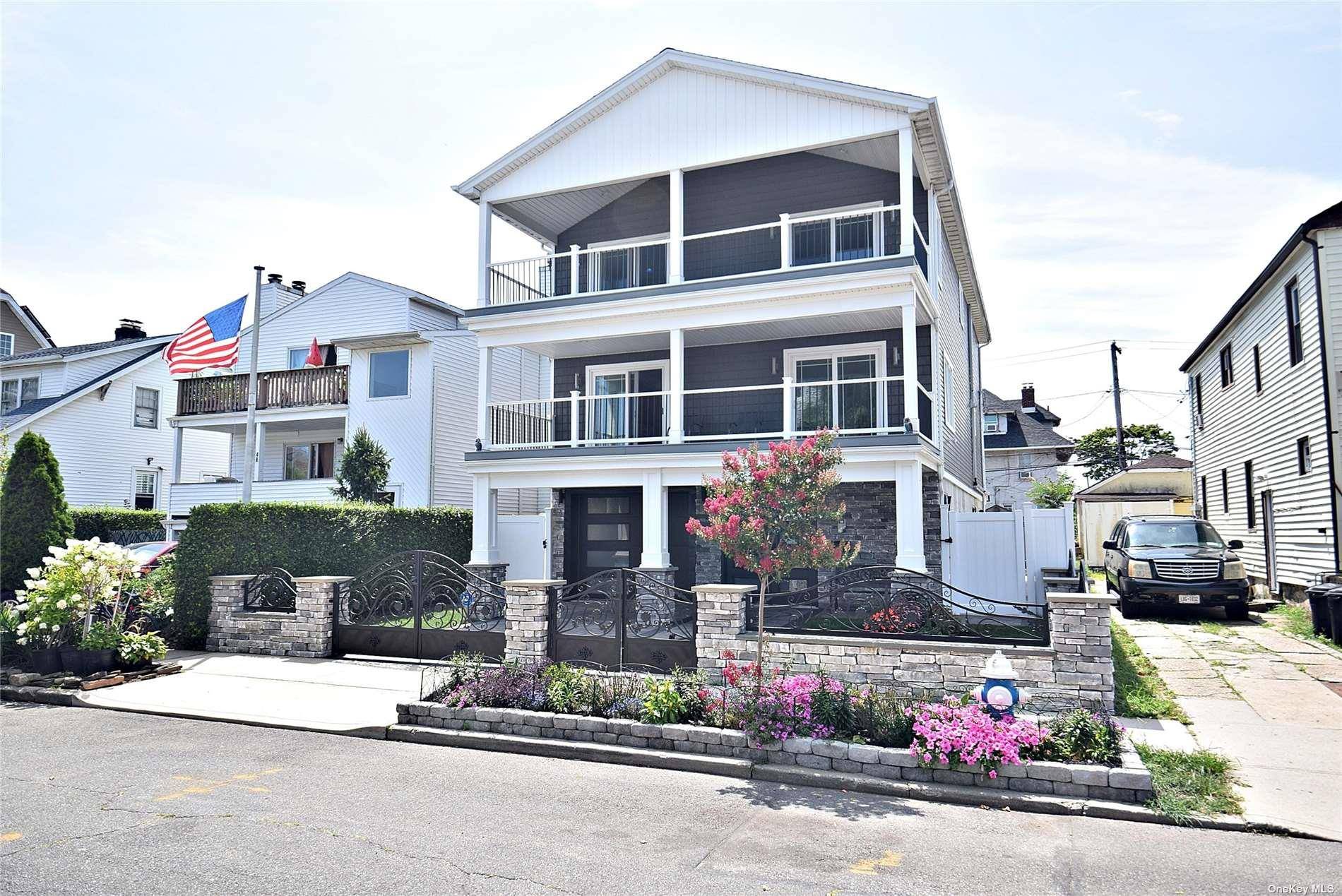 46 E Fulton ST, Long Beach, NY 11561