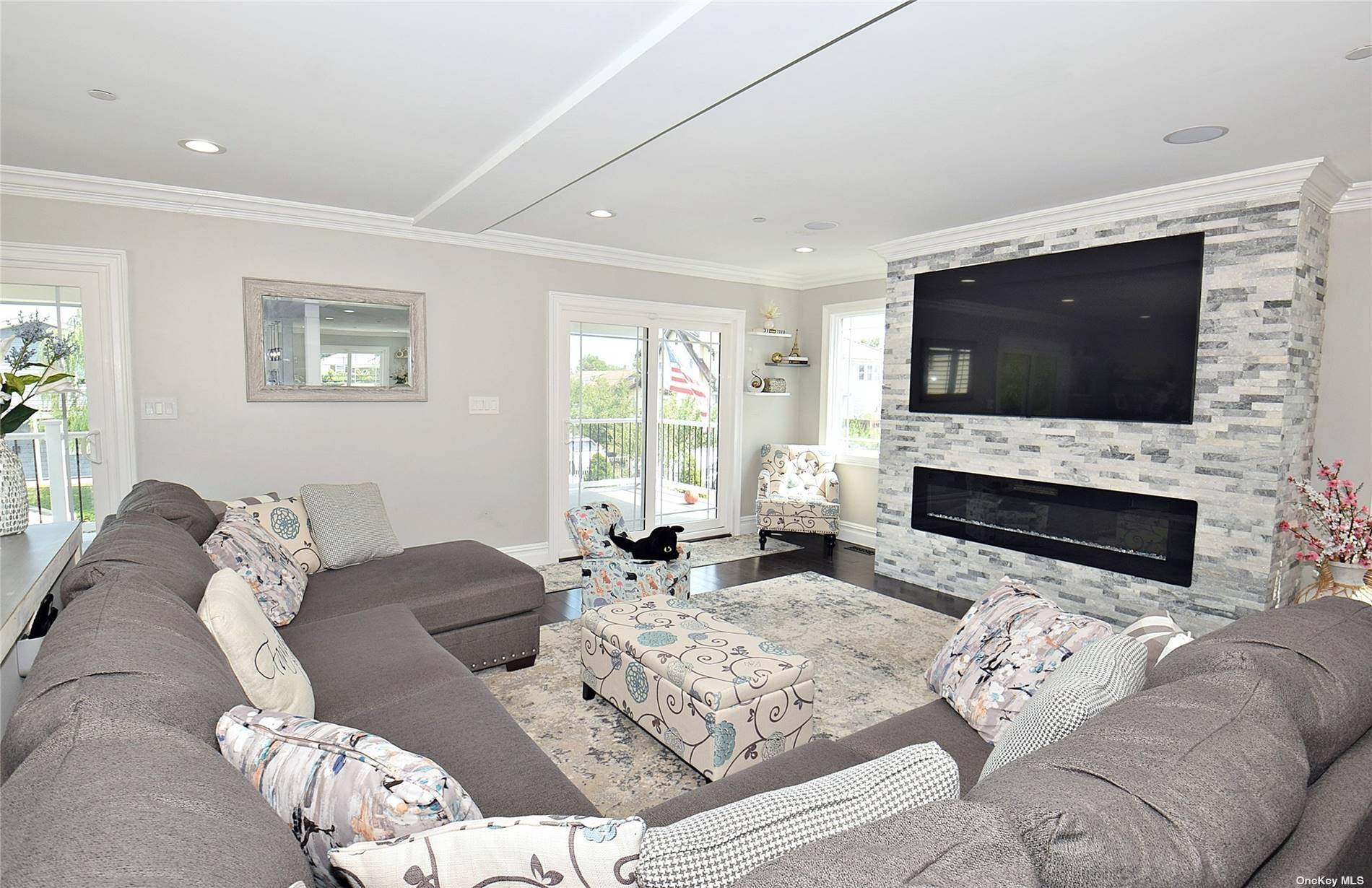 46 E Fulton ST, Long Beach, NY 11561