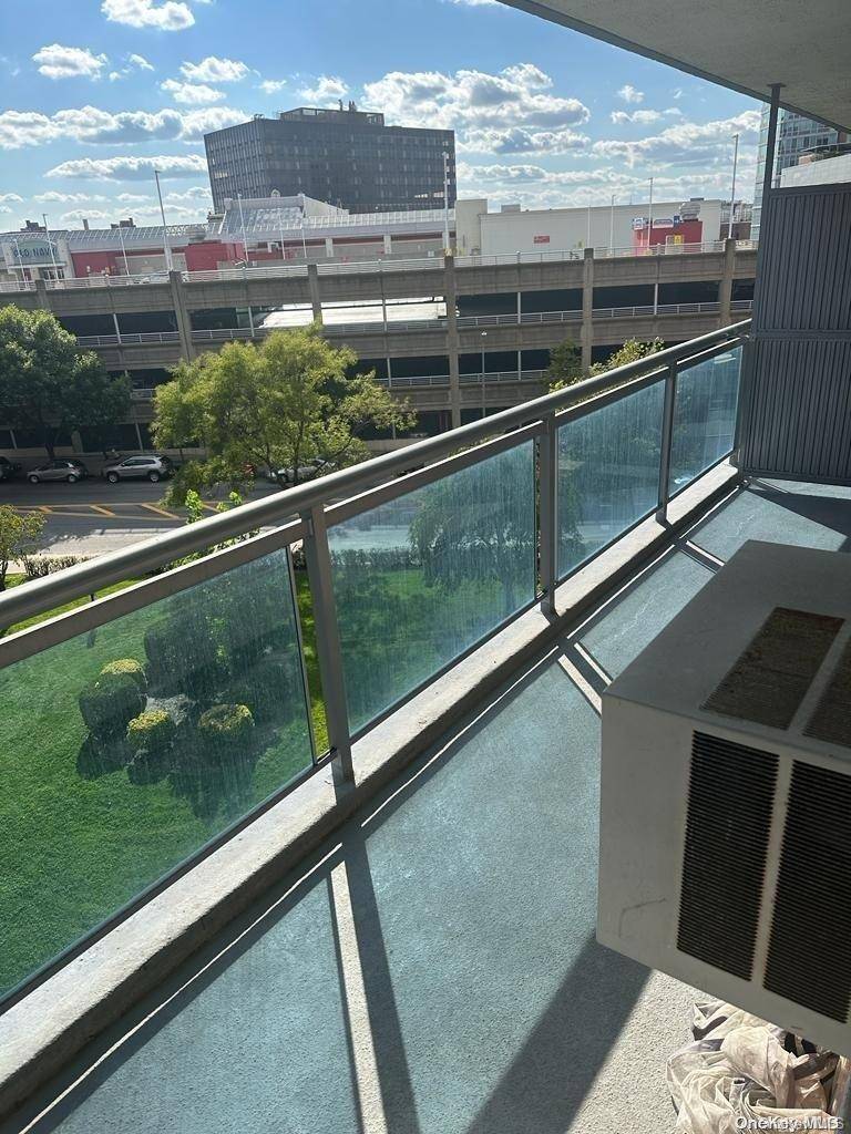 97-10 62 DR #4M, Rego Park, NY 11374