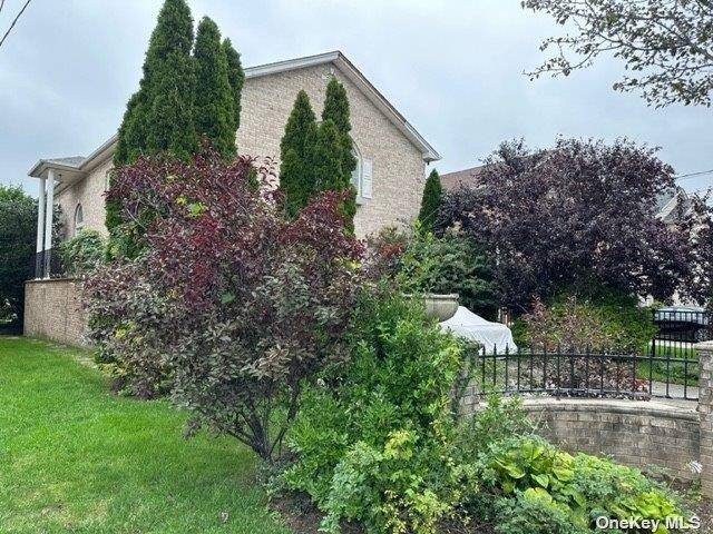 150-123 Powells Cove BLVD, Whitestone, NY 11357