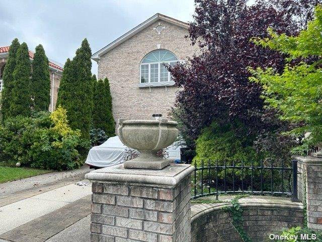 150-123 Powells Cove BLVD, Whitestone, NY 11357