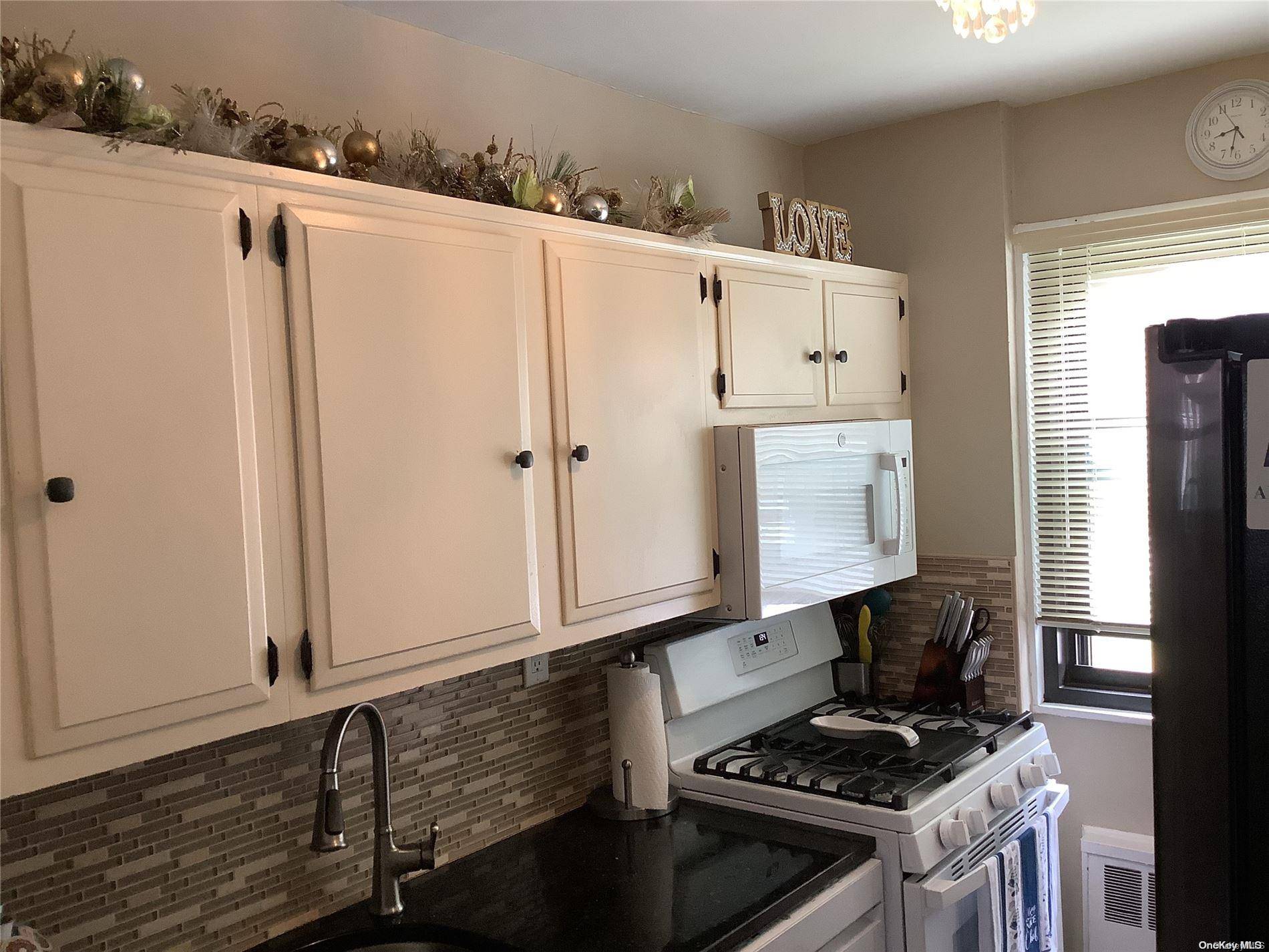 80-35 Shore Parkway #274, Howard Beach, NY 11414