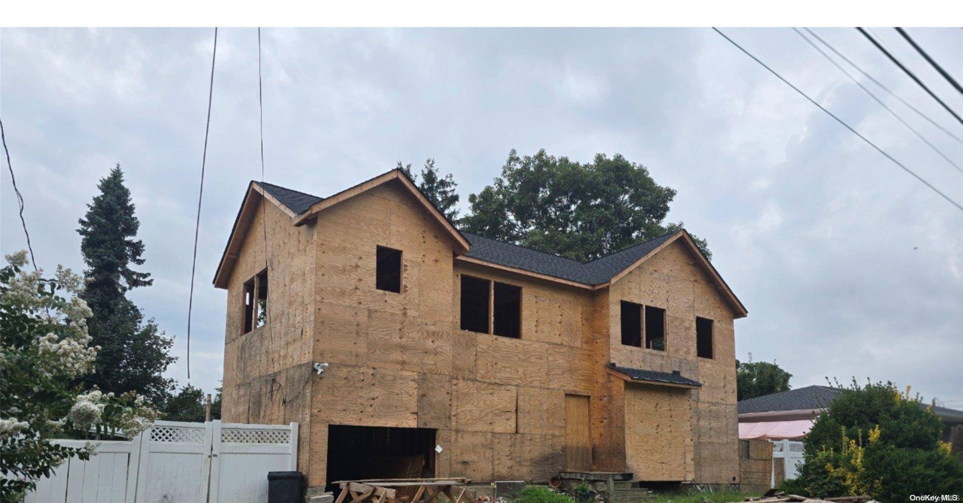 140 Floyd ST, Brentwood, NY 11717