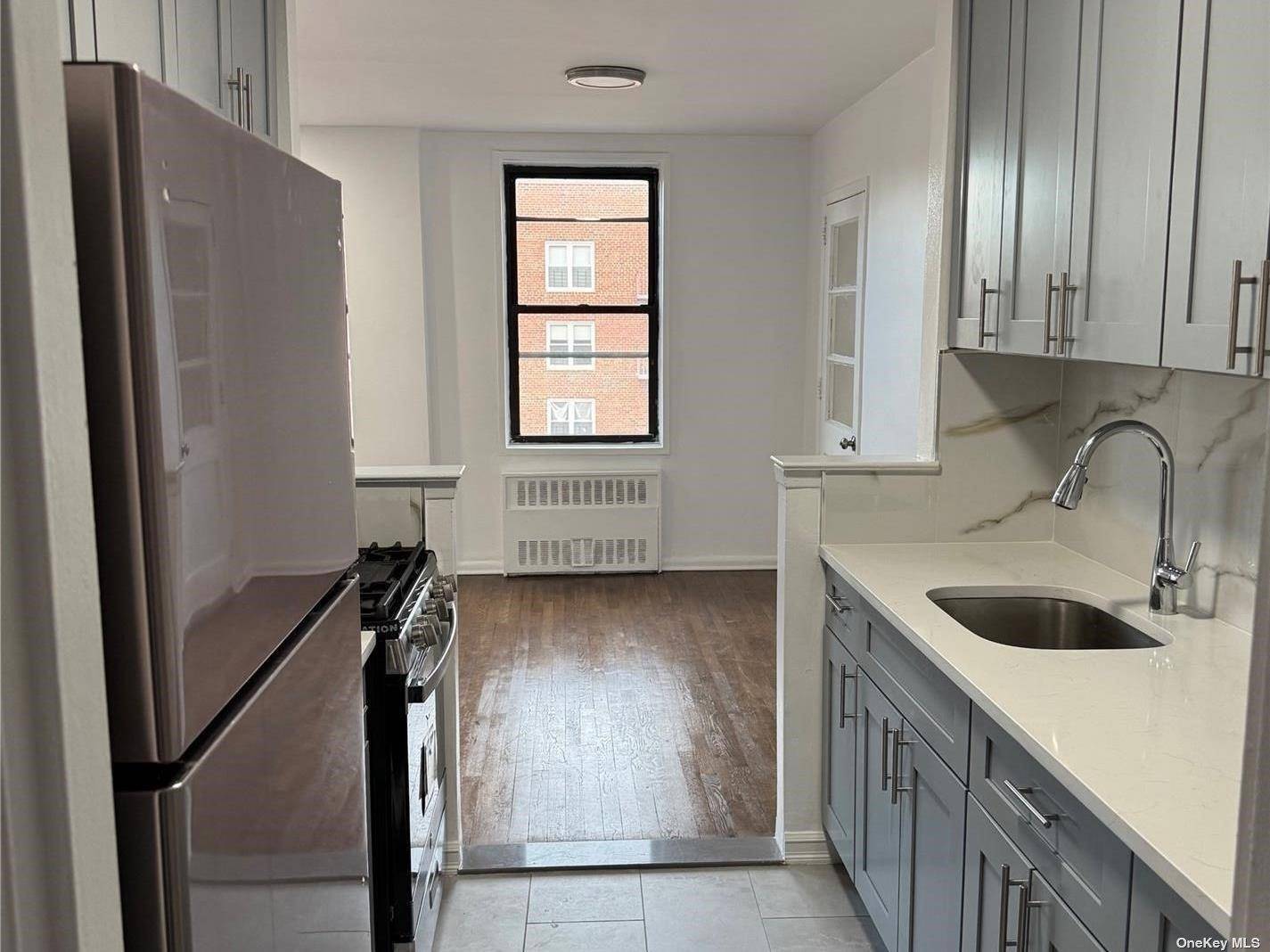 65-50 Wetherole ST #5V, Rego Park, NY 11374