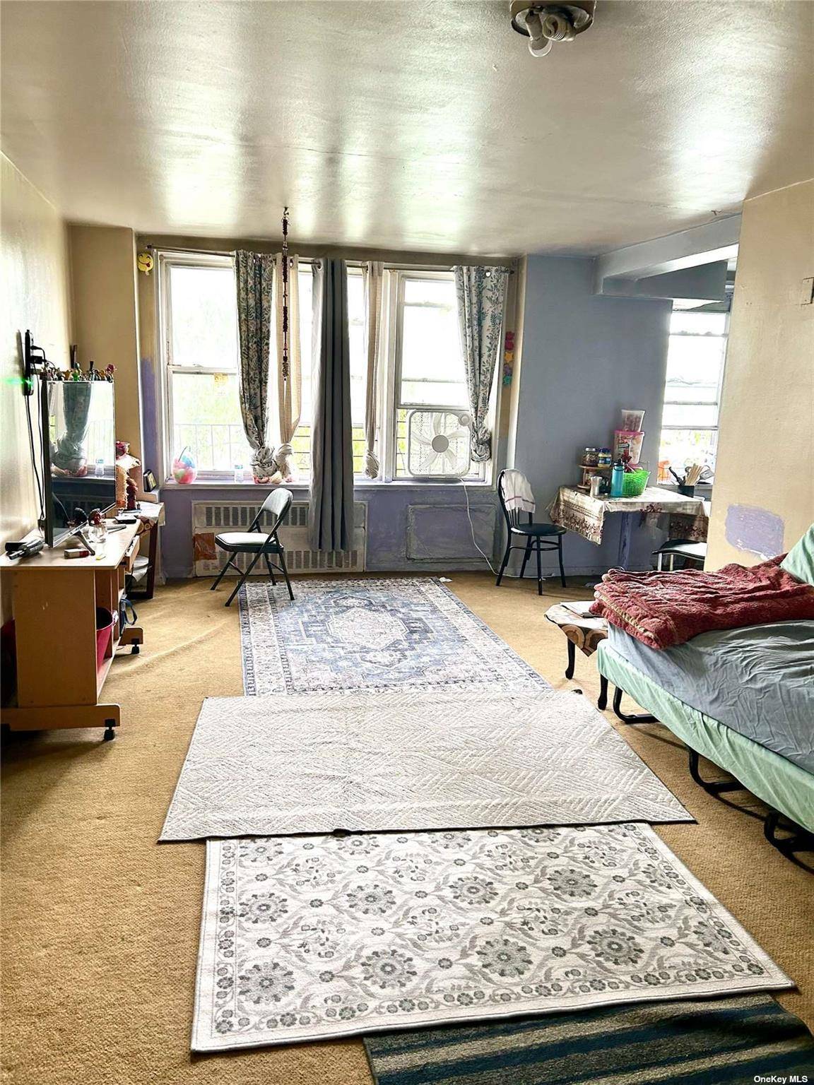 86-16 60 AVE #1L, Elmhurst, NY 11373