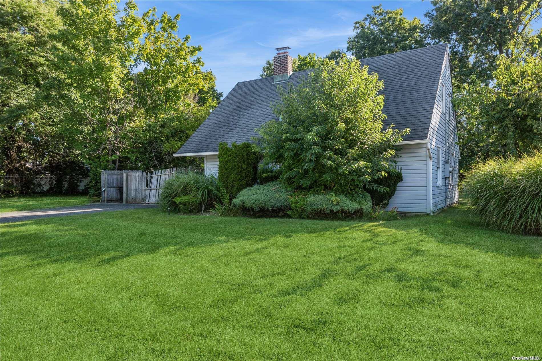 48 Bloomingdale RD, Levittown, NY 11756