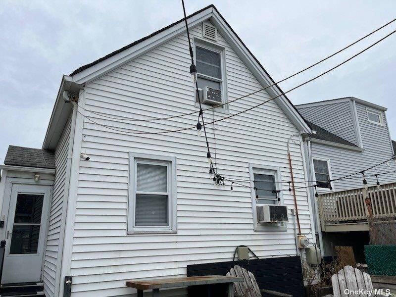 742 S 9th ST, Lindenhurst, NY 11757