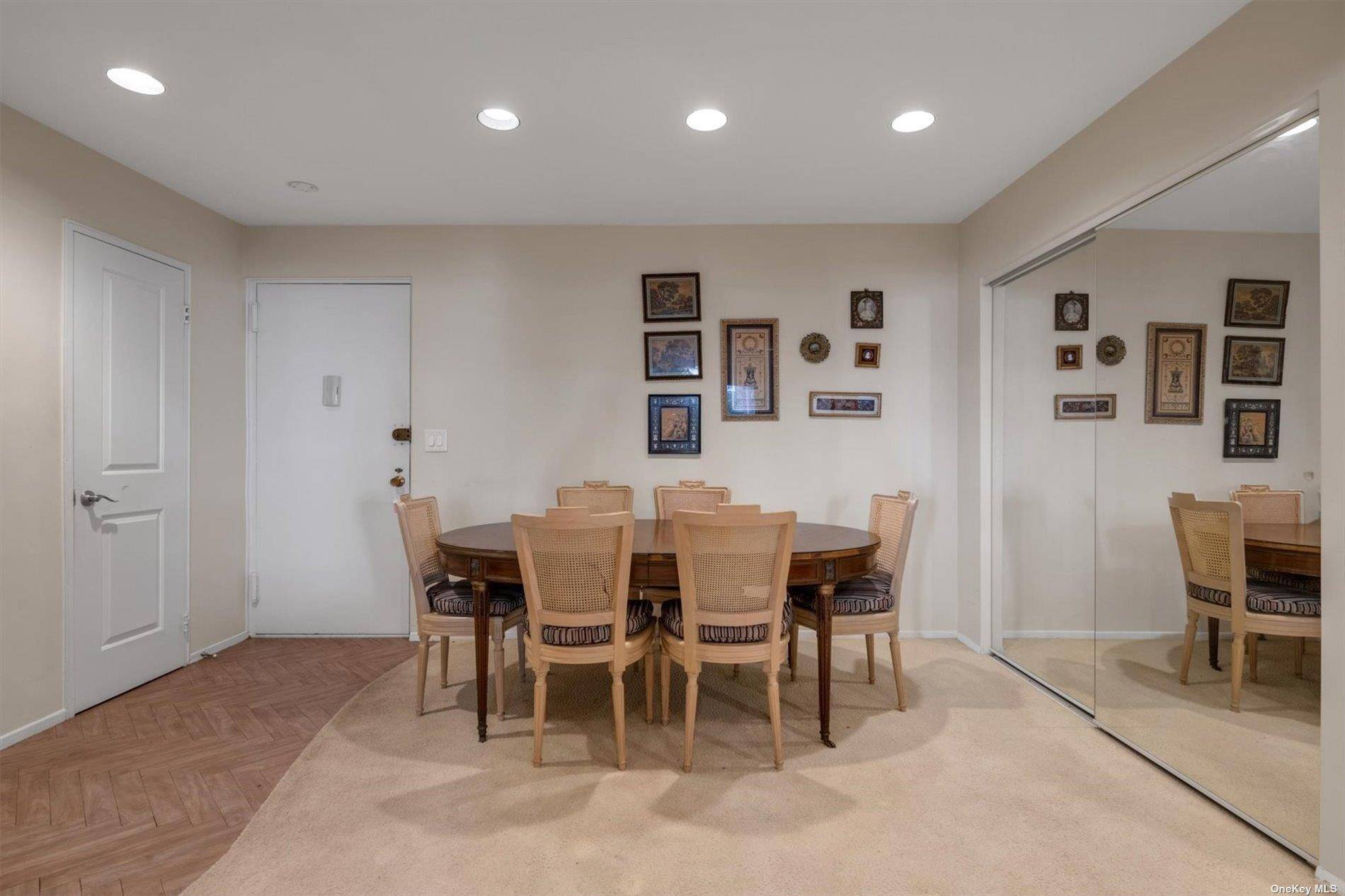 1390 Broadway #116, Hewlett, NY 11557