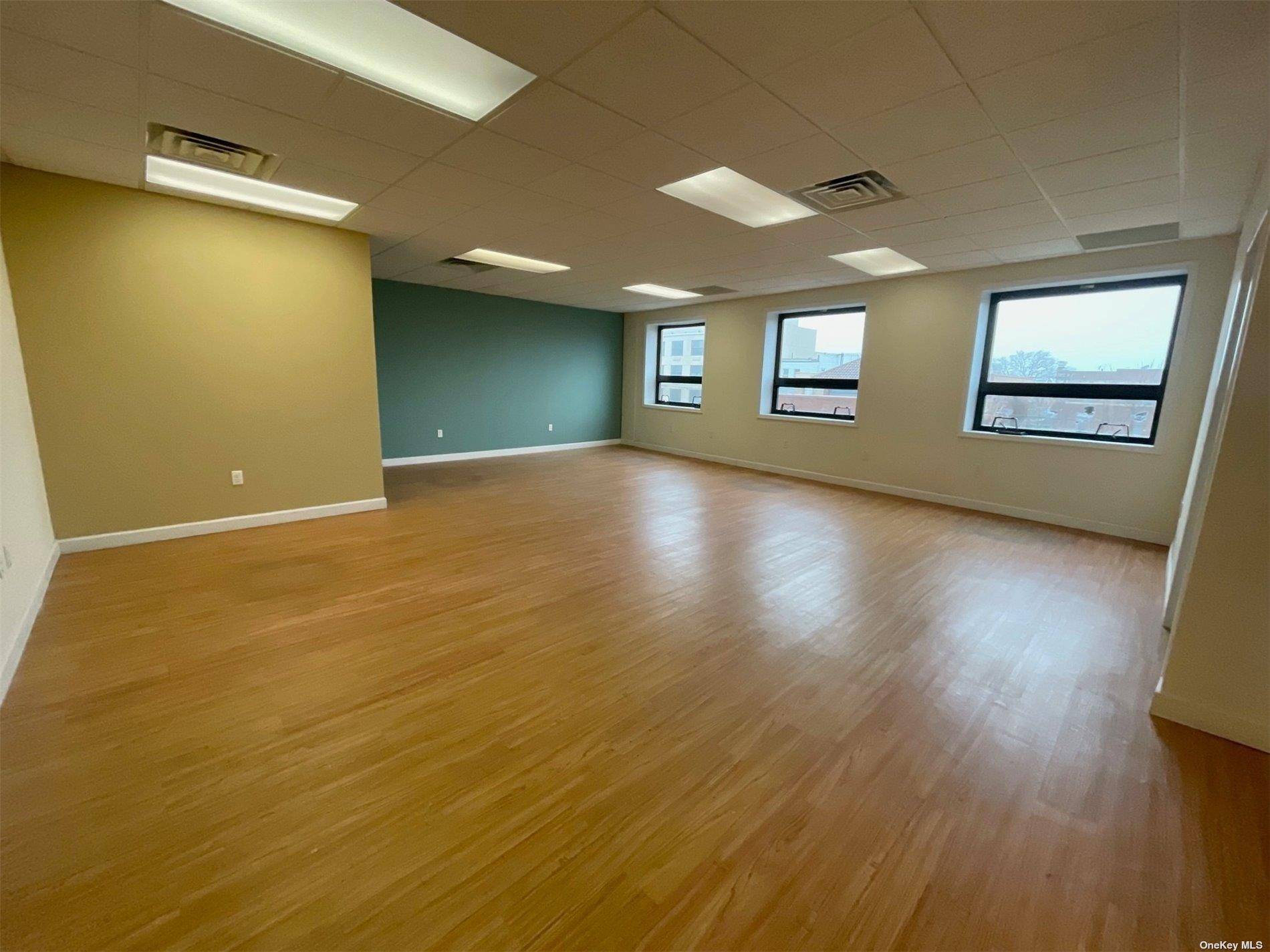 214-25 42nd AVE, Bayside, NY 11361