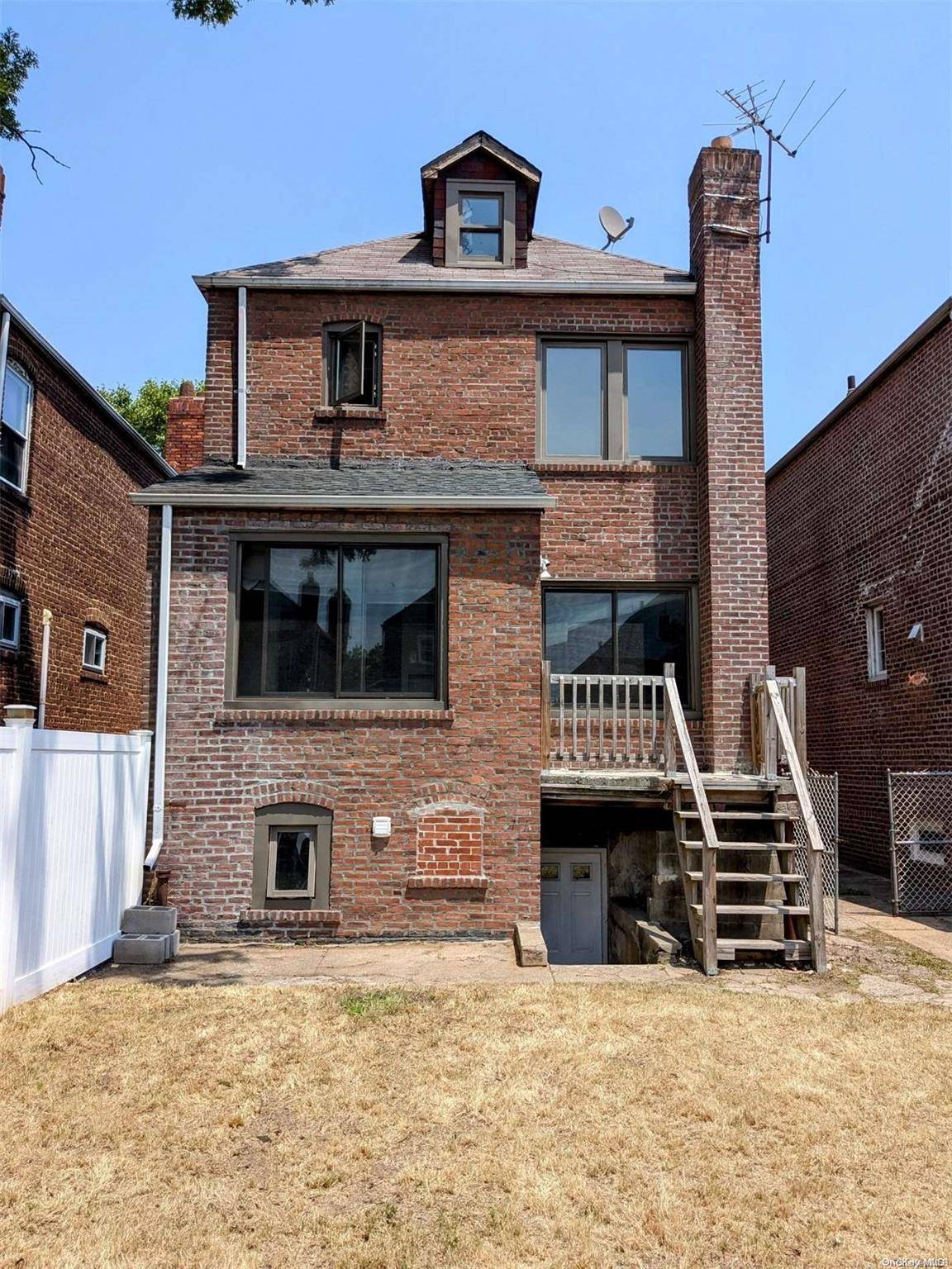 119-48 178th ST, Jamaica, NY 11434