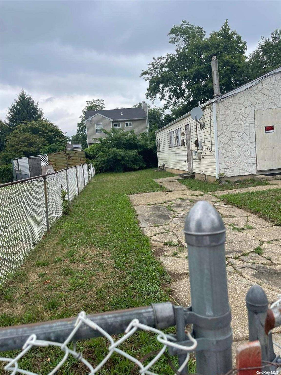 97 Harrison AVE, Amityville, NY 11701