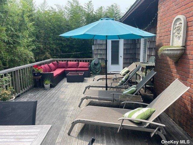 18 Beachwold AVE, Seaview, NY 11770