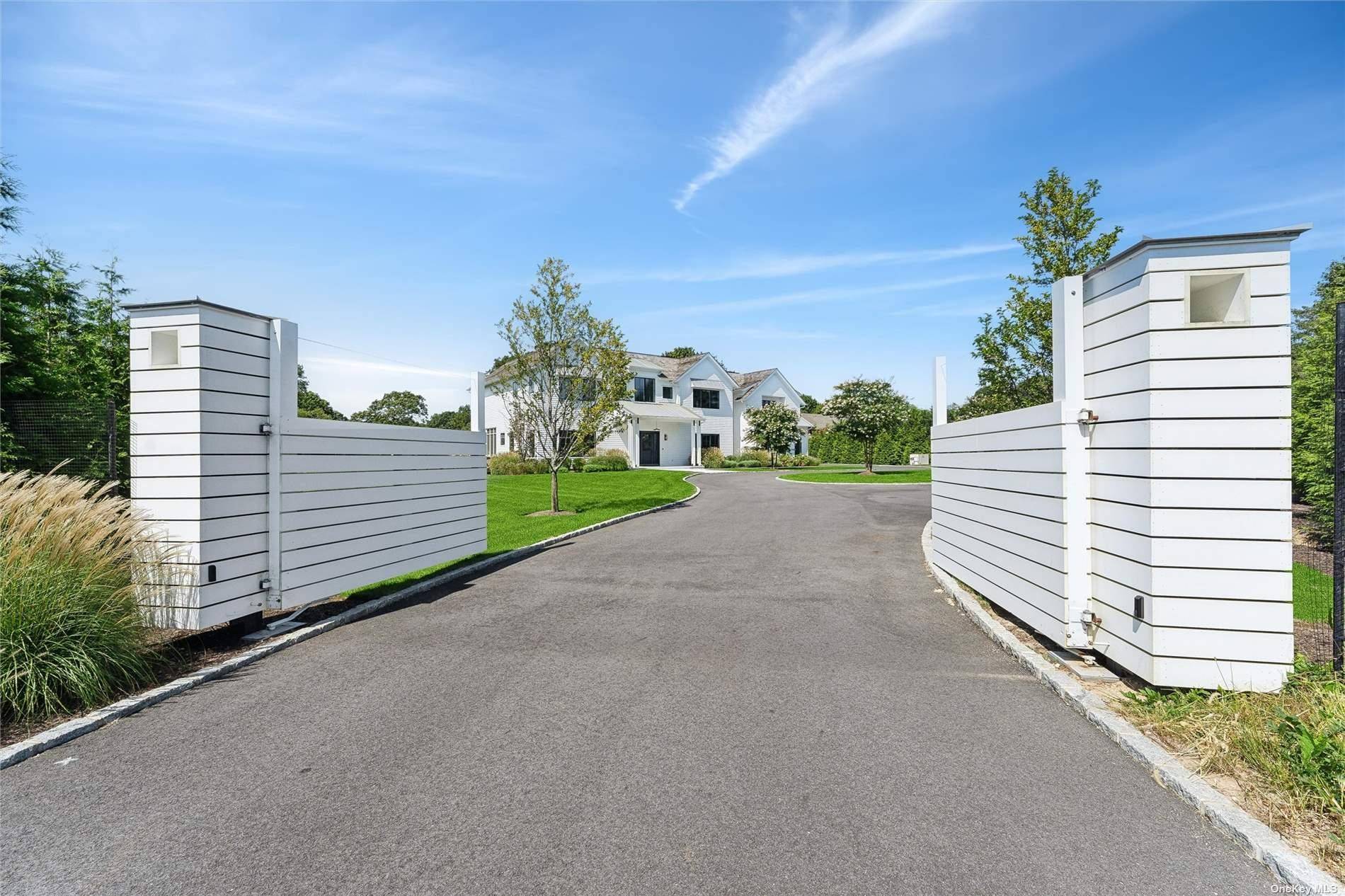 53A Tanners Neck LN, Westhampton, NY 11977