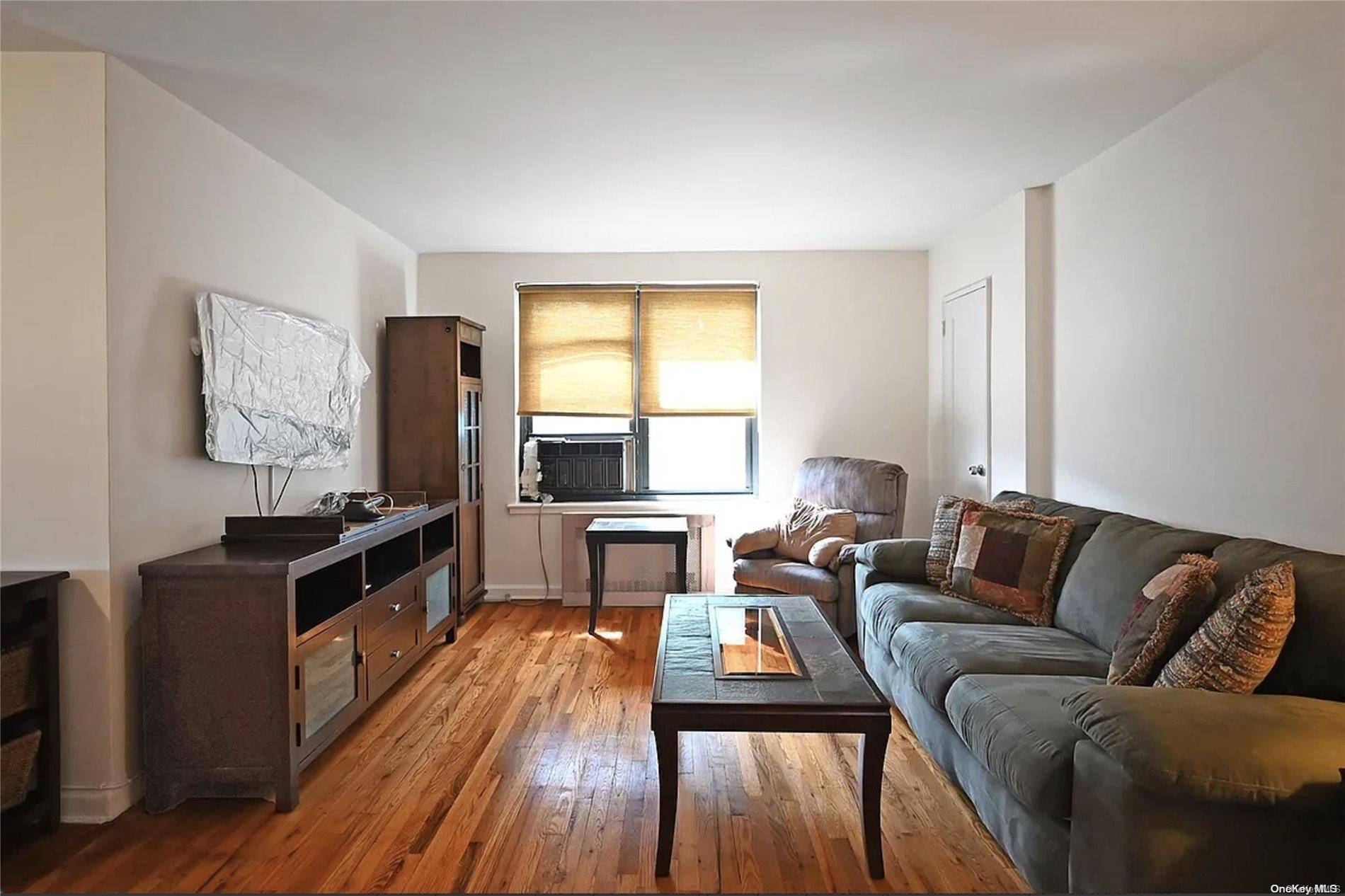 3639 171 #26, Flushing, NY 11358
