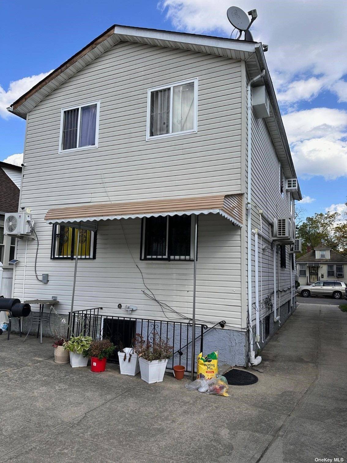 140-22 171st ST, Jamaica, NY 11434