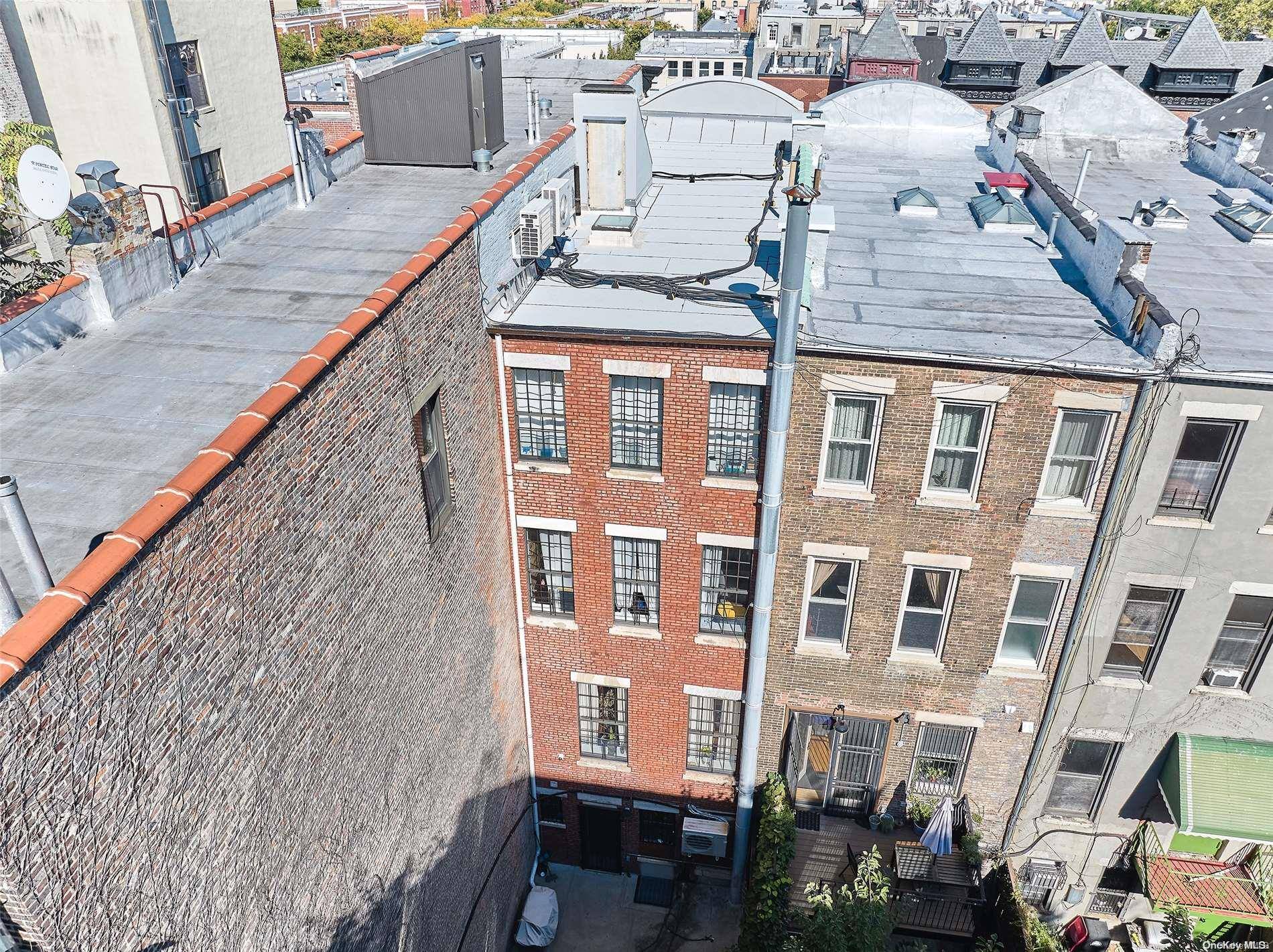 266 W 136th ST, New York (manhattan), NY 10030