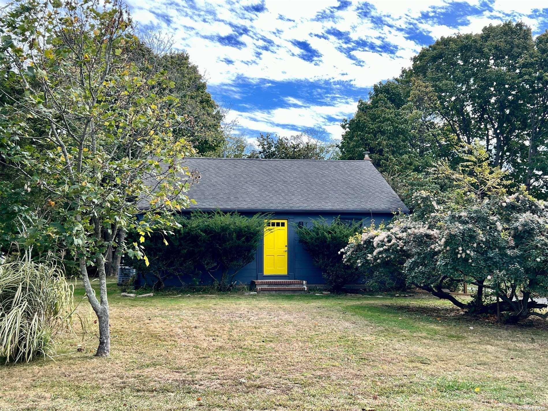 285 Oyster Ponds LN, Orient, NY 11957