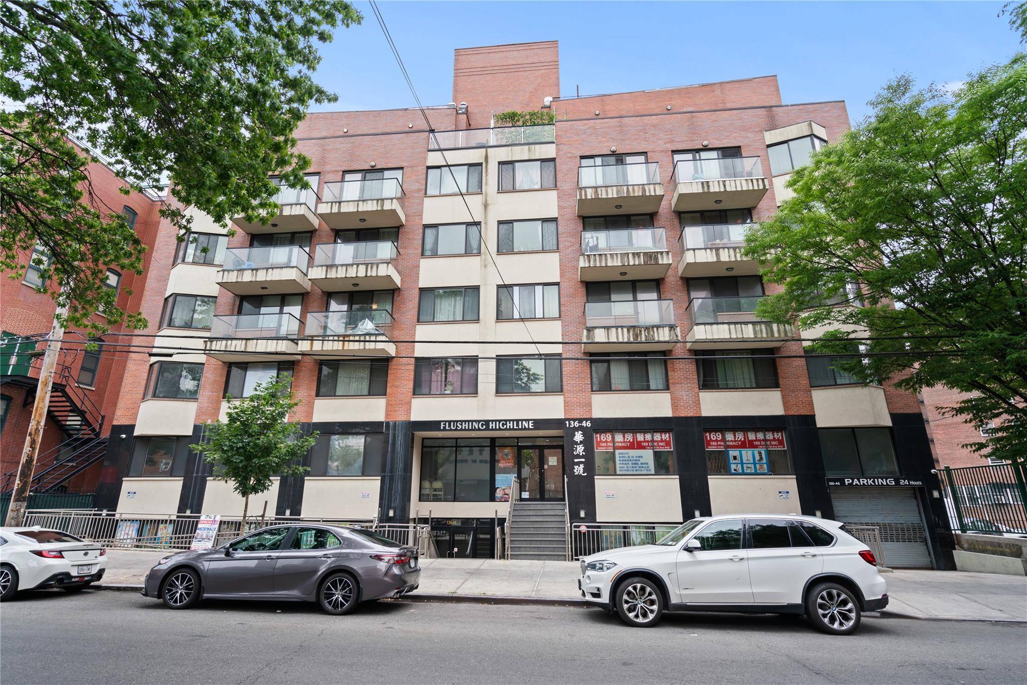 136-46 41st AVE #6A, Flushing, NY 11355