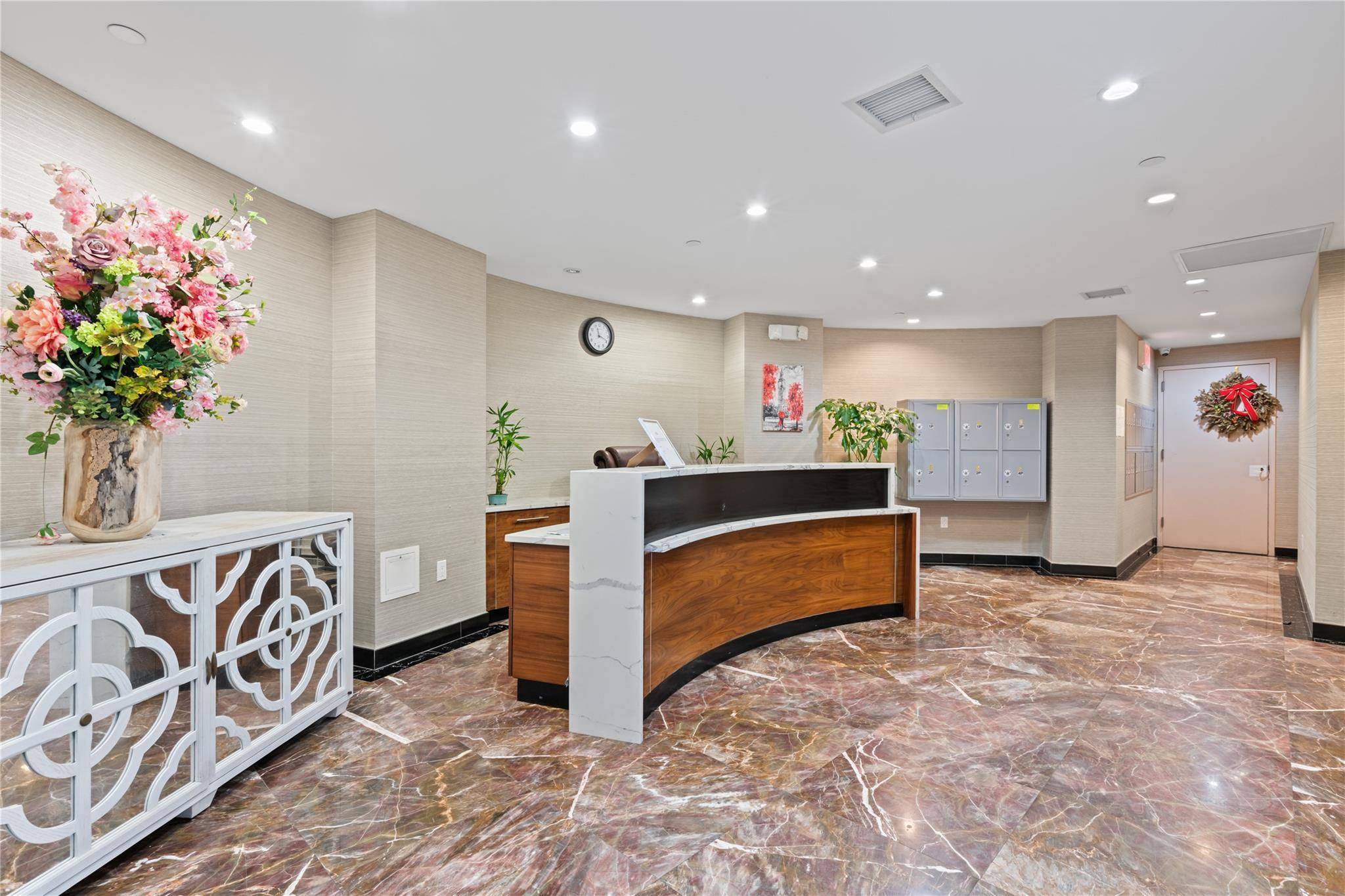 136-46 41st AVE #6A, Flushing, NY 11355