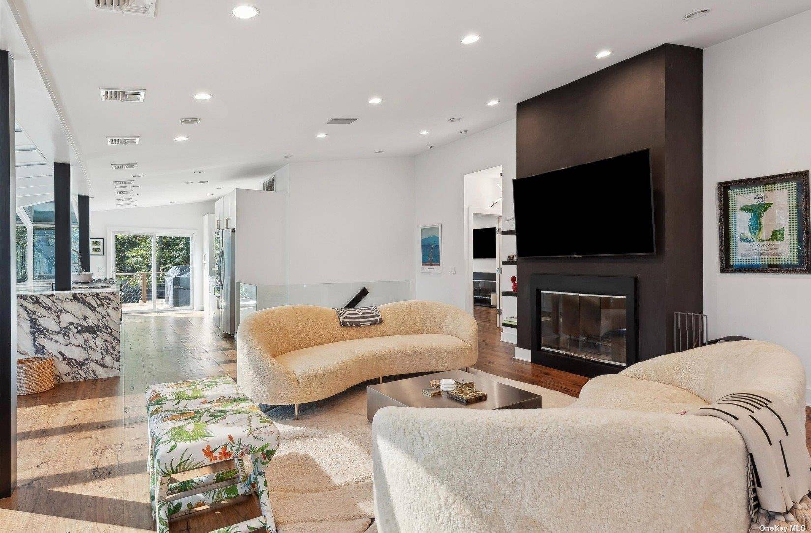 69 Three Mile Harbor DR, East Hampton, NY 11937