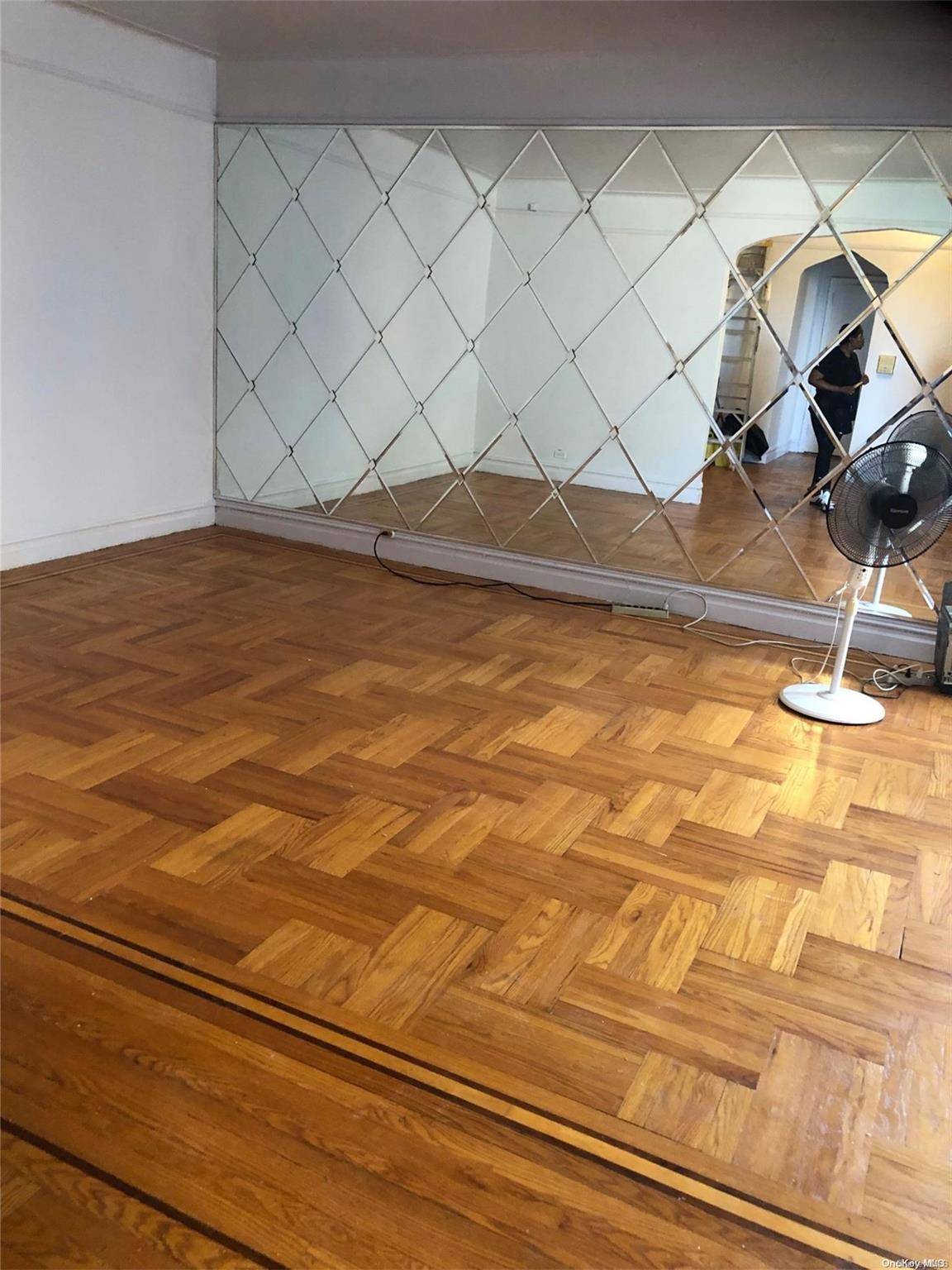 2166 E Bronx Park East #6G, Bronx, NY 10462