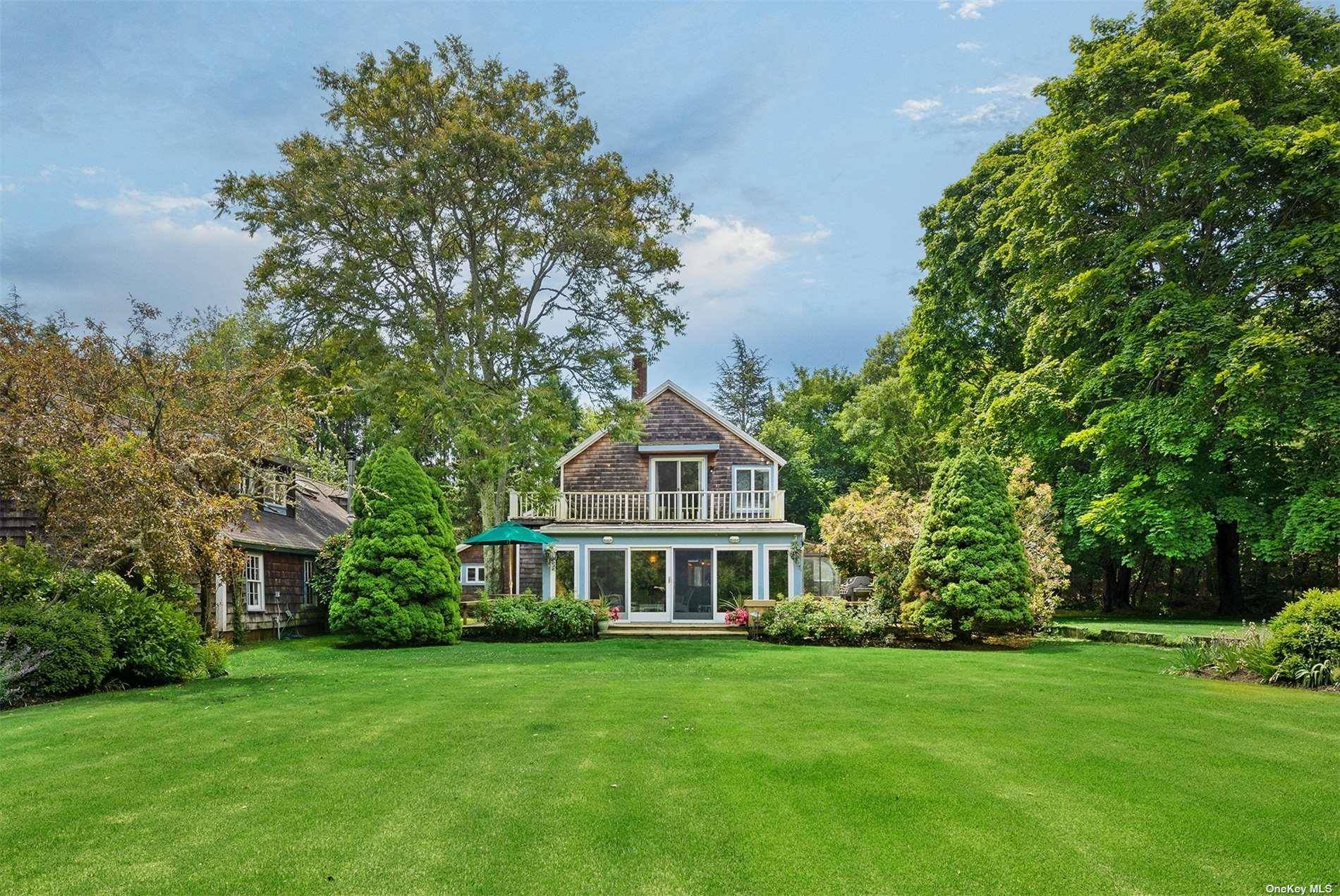 61 Lower 7 Ponds RD, Water Mill, NY 11976