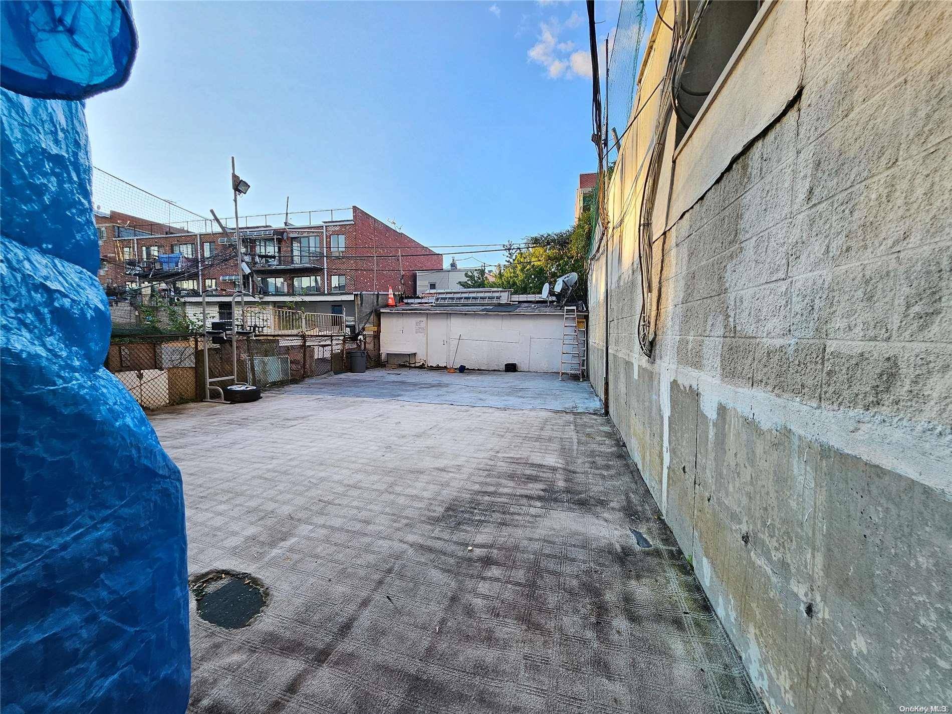 104-61 Roosevelt AVE, Corona, NY 11368