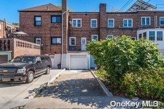31-14 77 ST, Jackson Heights, NY 11372