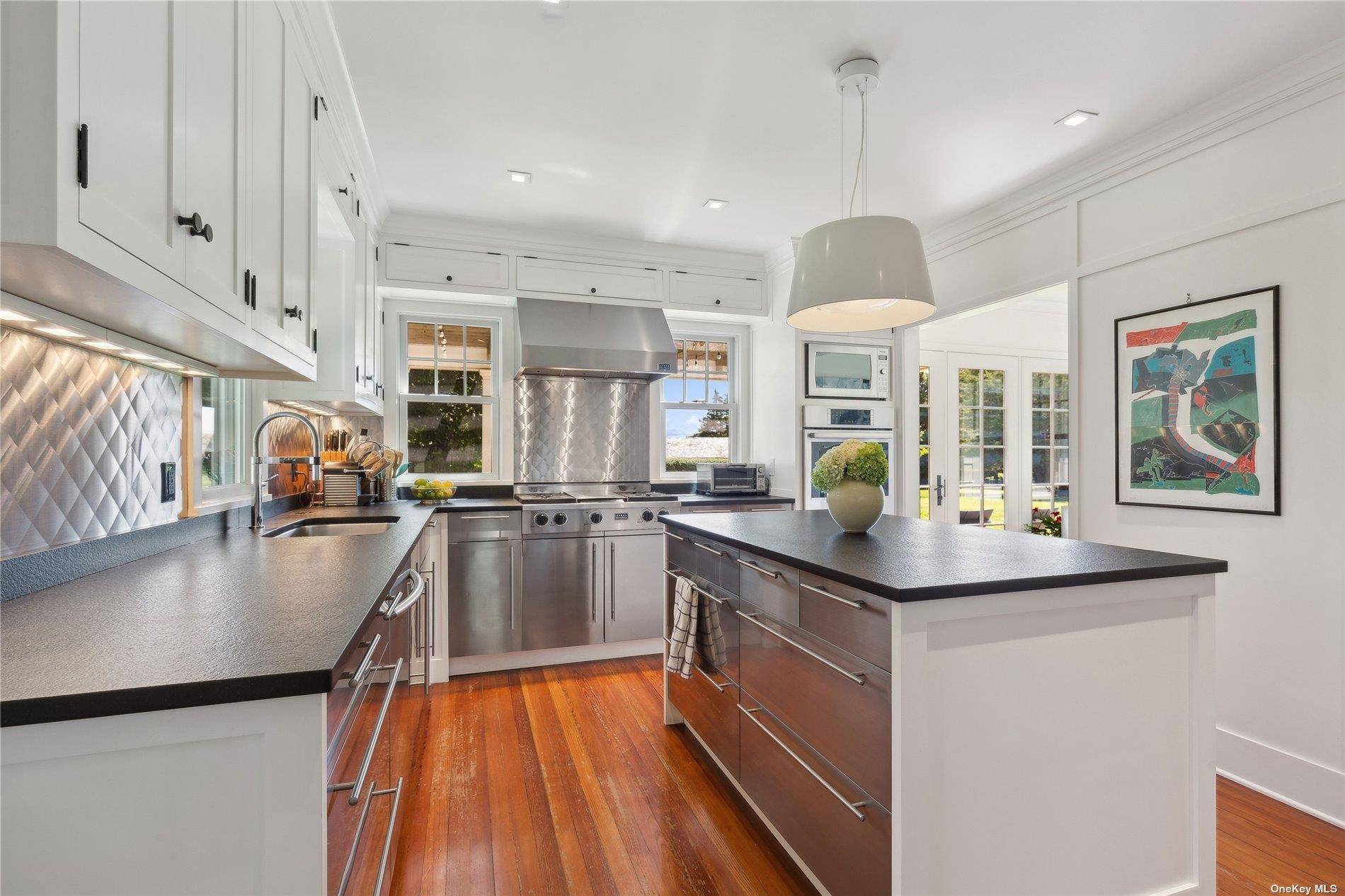 2803 Montauk HWY, Bridgehampton, NY 11932