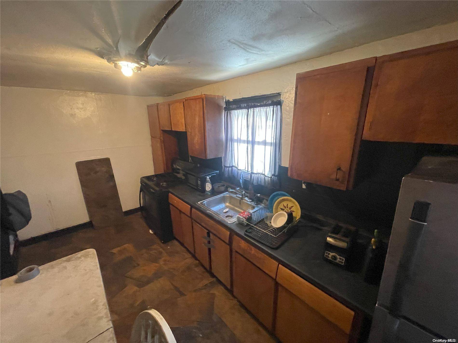 110-19 169th ST, Jamaica, NY 11433