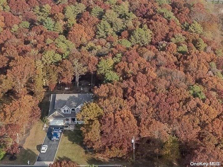 V/L Elmhurst AVE, Medford, NY 11763