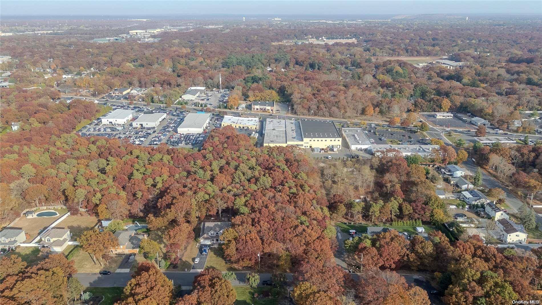 V/L Elmhurst AVE, Medford, NY 11763