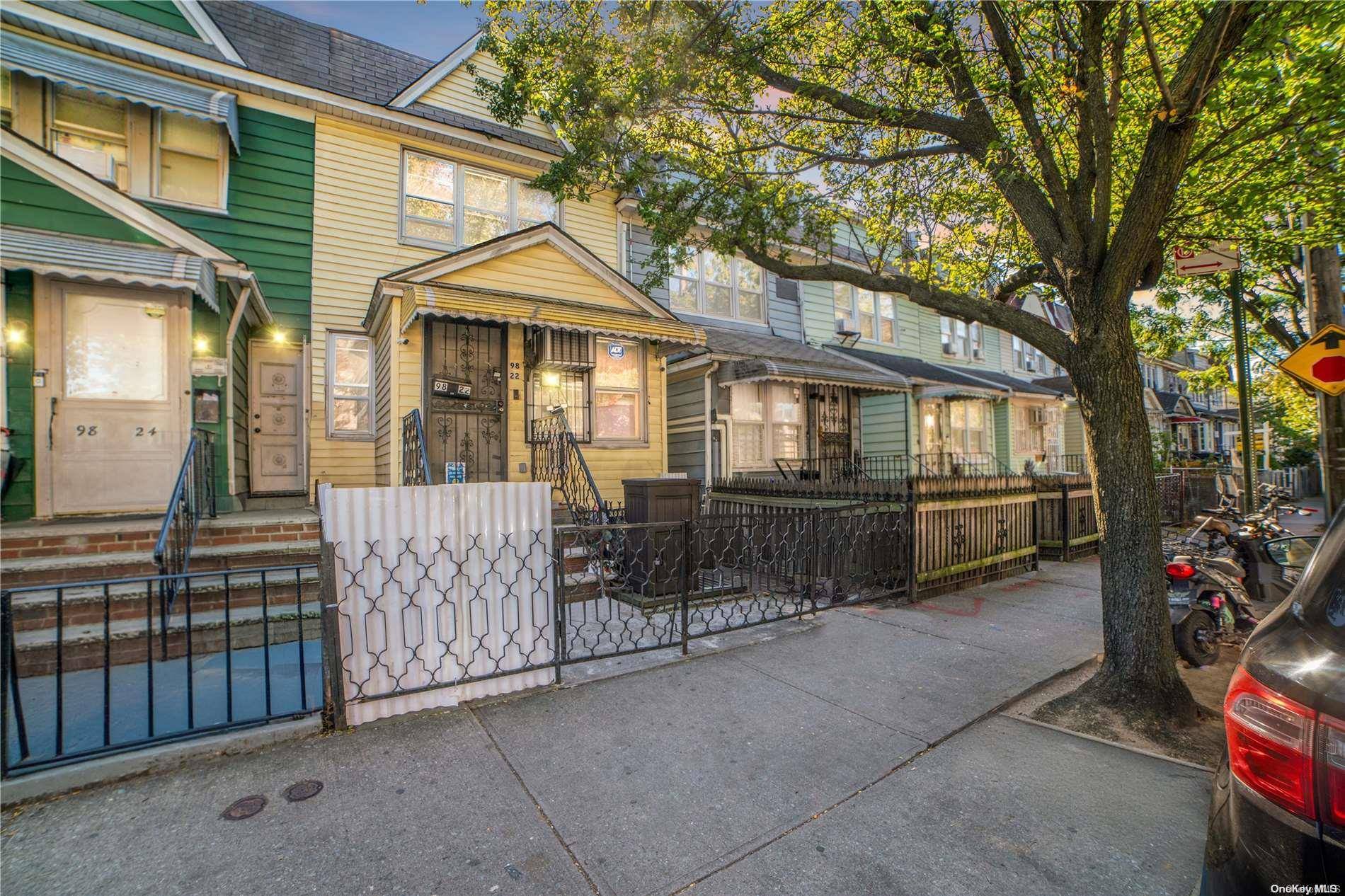98-22 Alstyne AVE, Corona, NY 11368