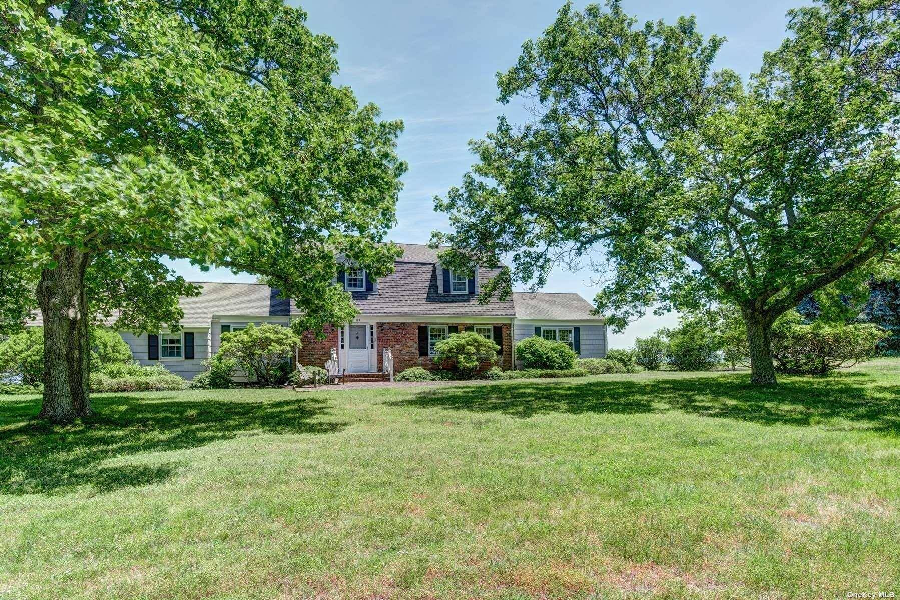 199 Old Harbor RD, New Suffolk, NY 11956