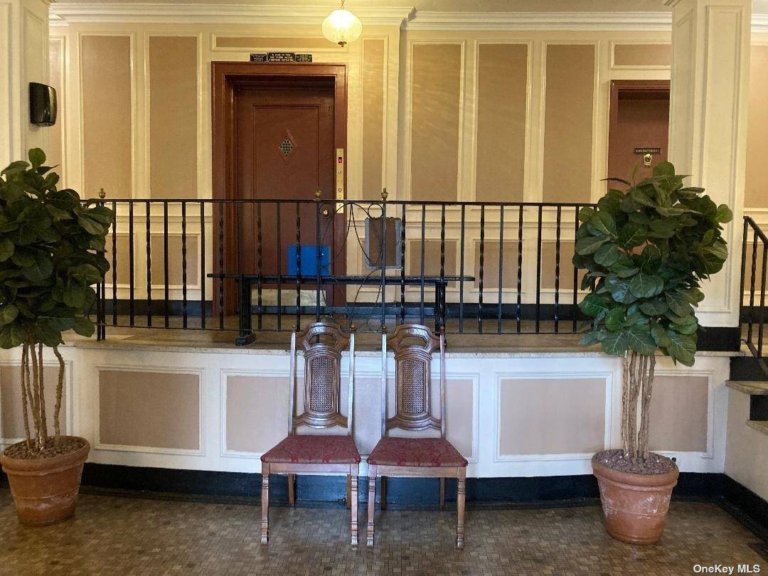 78-14 Austin ST #4G, Forest Hills, NY 11375