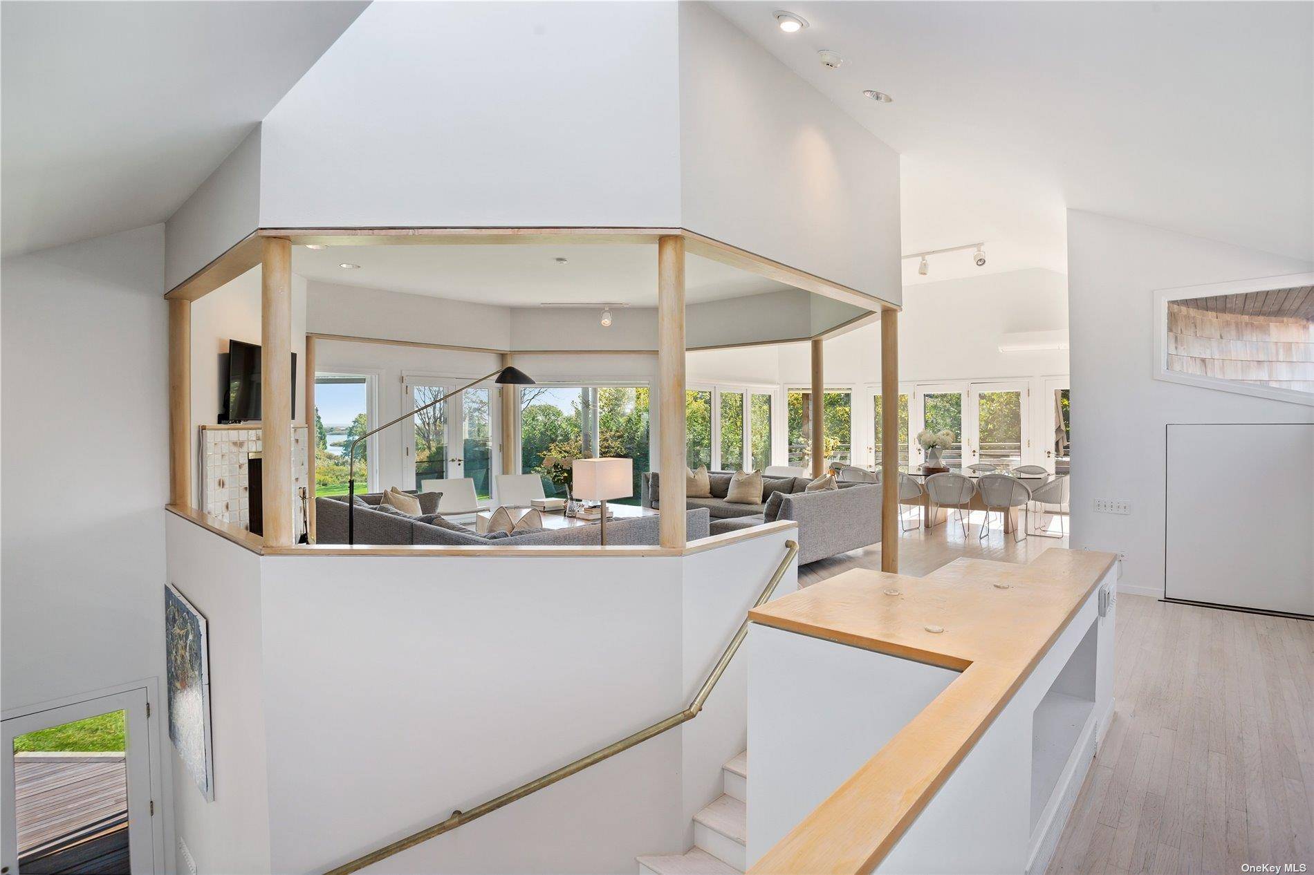 33 Ocean AVE, East Hampton, NY 11937