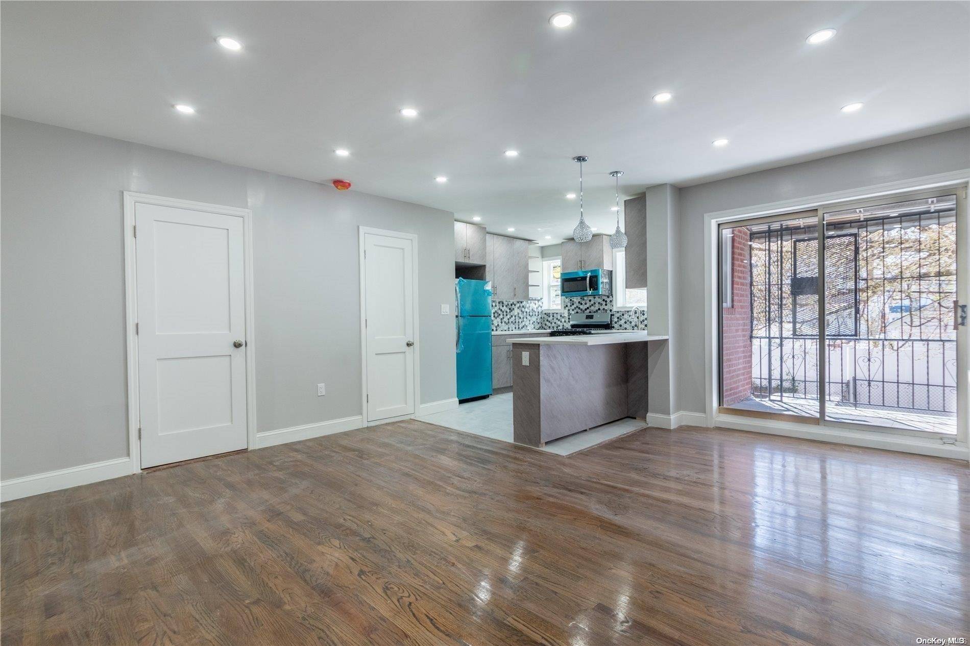 109-12 Francis Lewis BLVD, Jamaica, NY 11429
