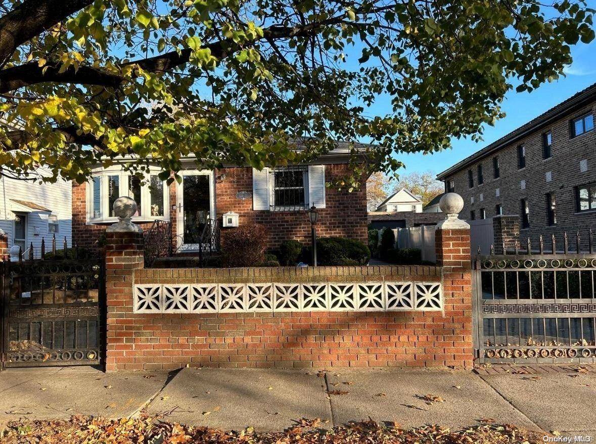 131-21 133rd ST, South Ozone Park, NY 11420