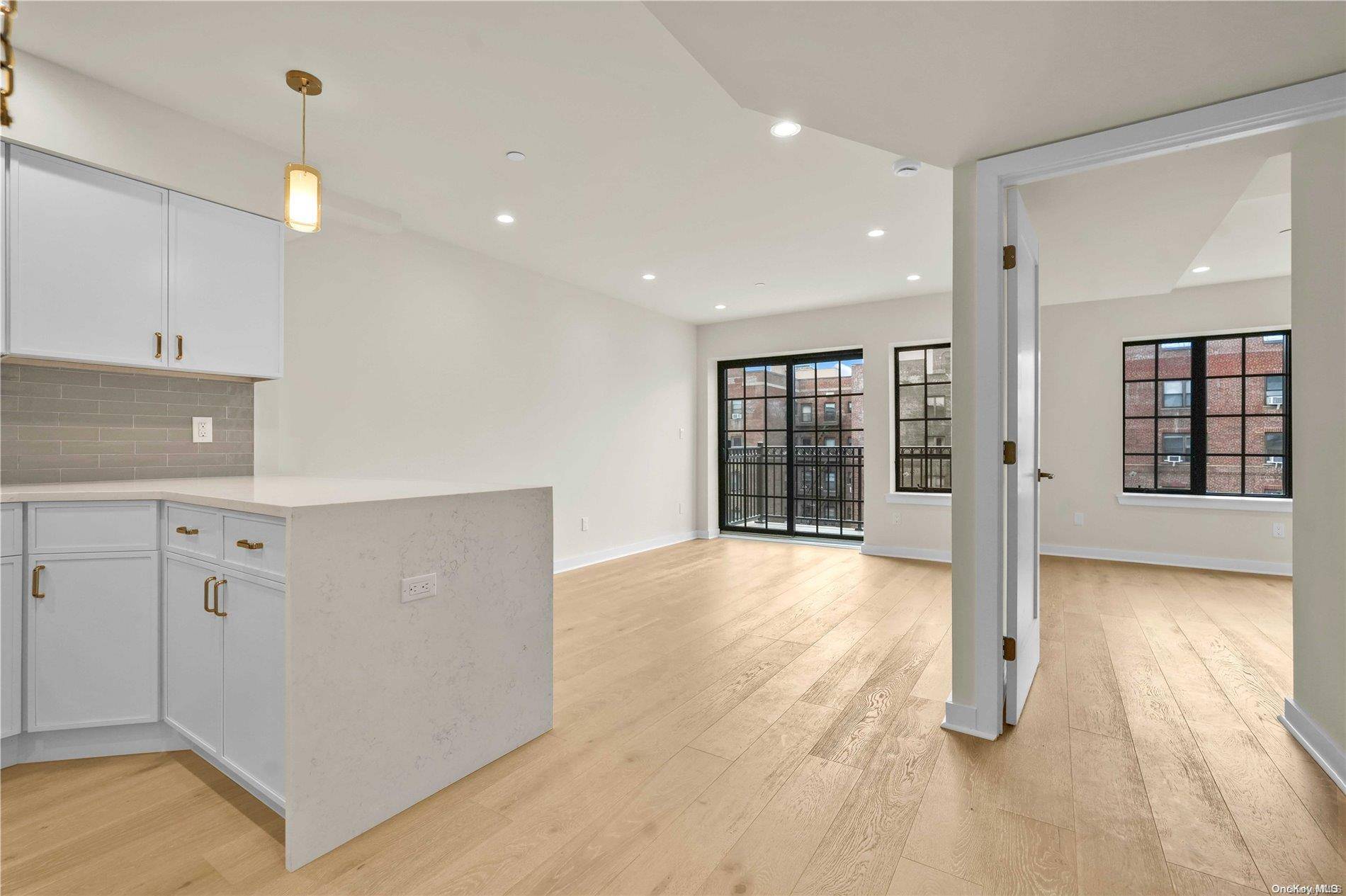 25-25 31st AVE #2A, Astoria, NY 11106
