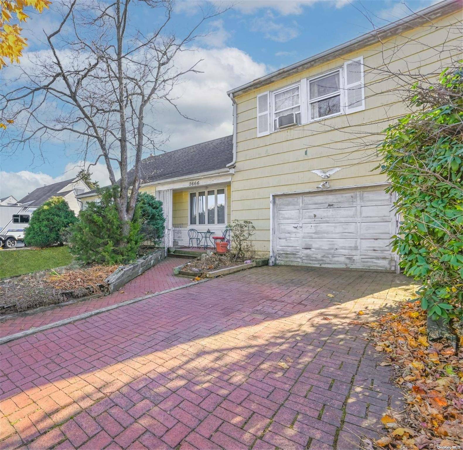 2666 Lexington AVE, East Meadow, NY 11554