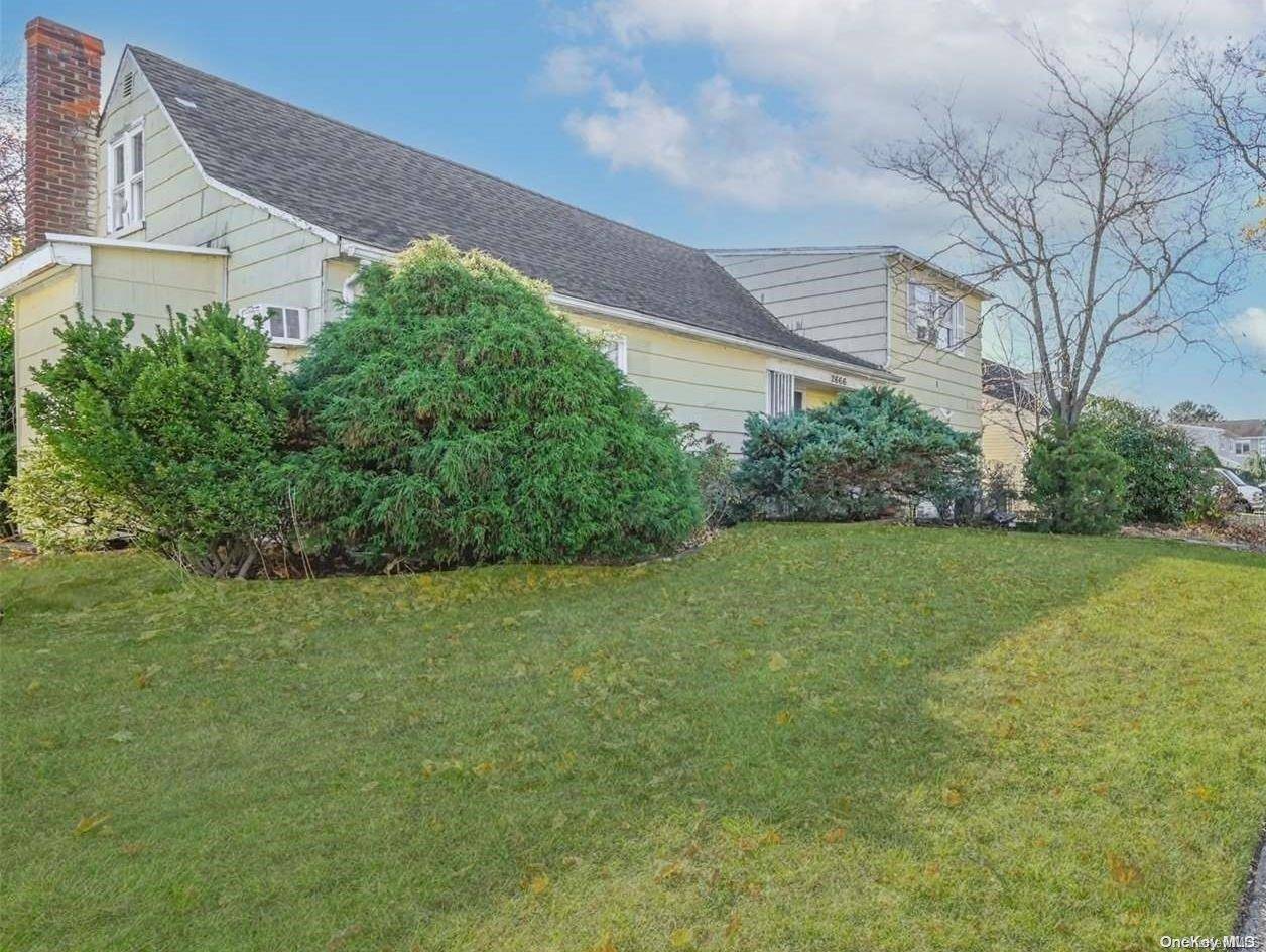 2666 Lexington AVE, East Meadow, NY 11554